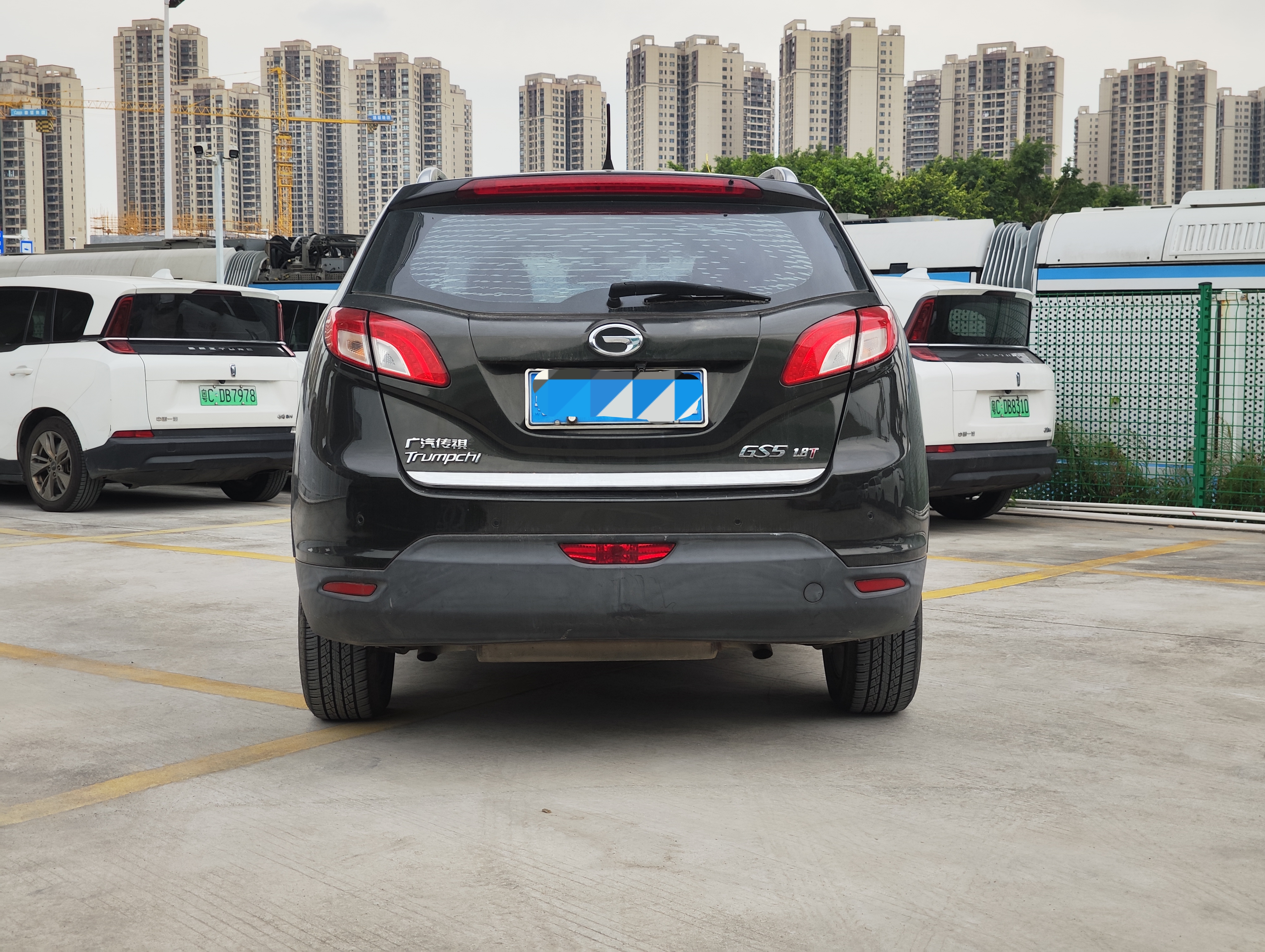 GAC Trumpchi GS5 2014 #4 GAC Trumpchi GS5 2014 car image #4