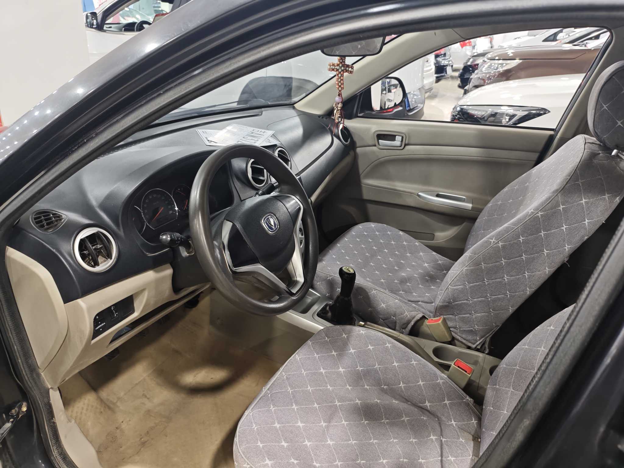 Changan Alsvin V3 2014 car image #4