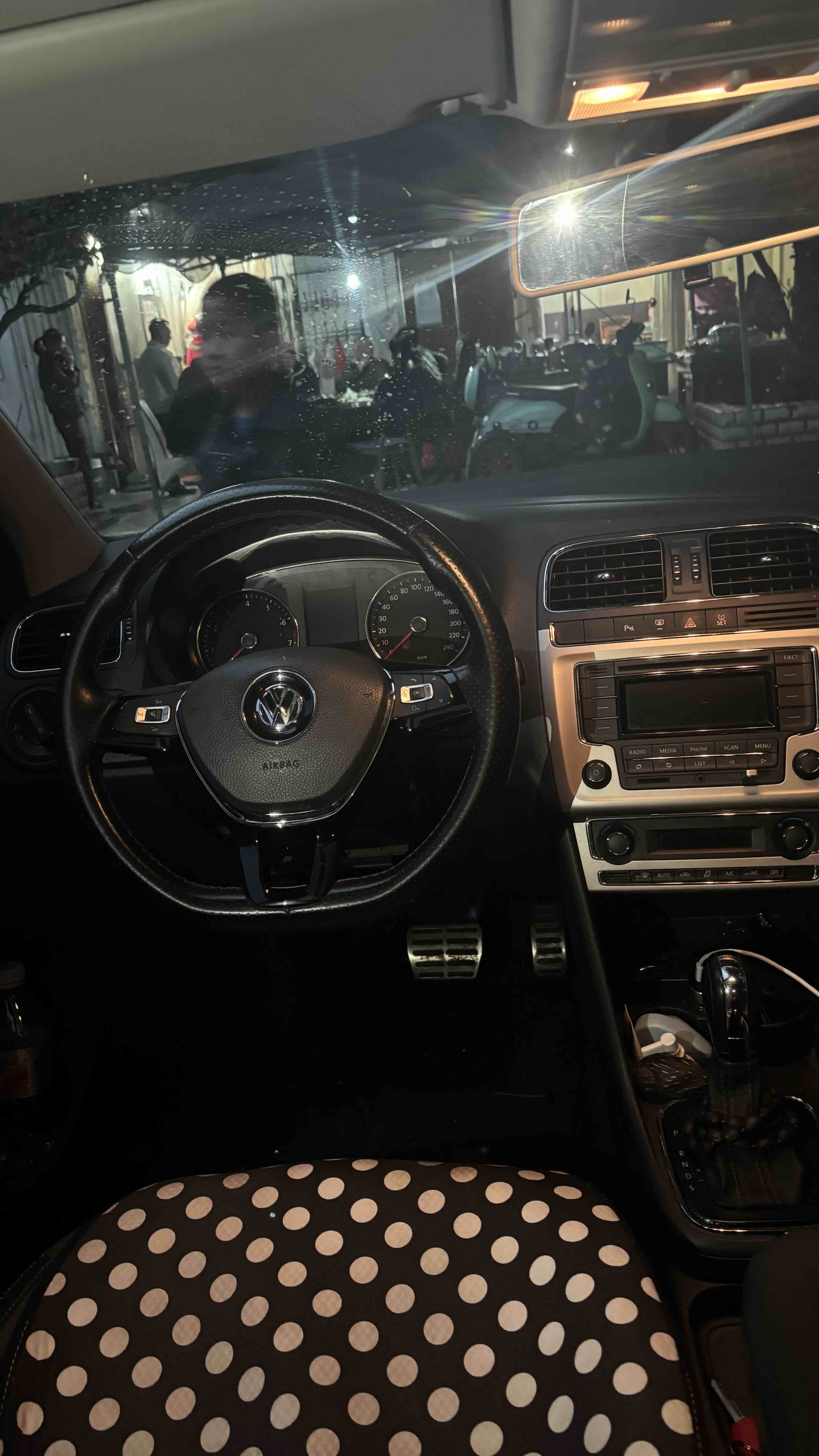 Polo 2015 car image #4