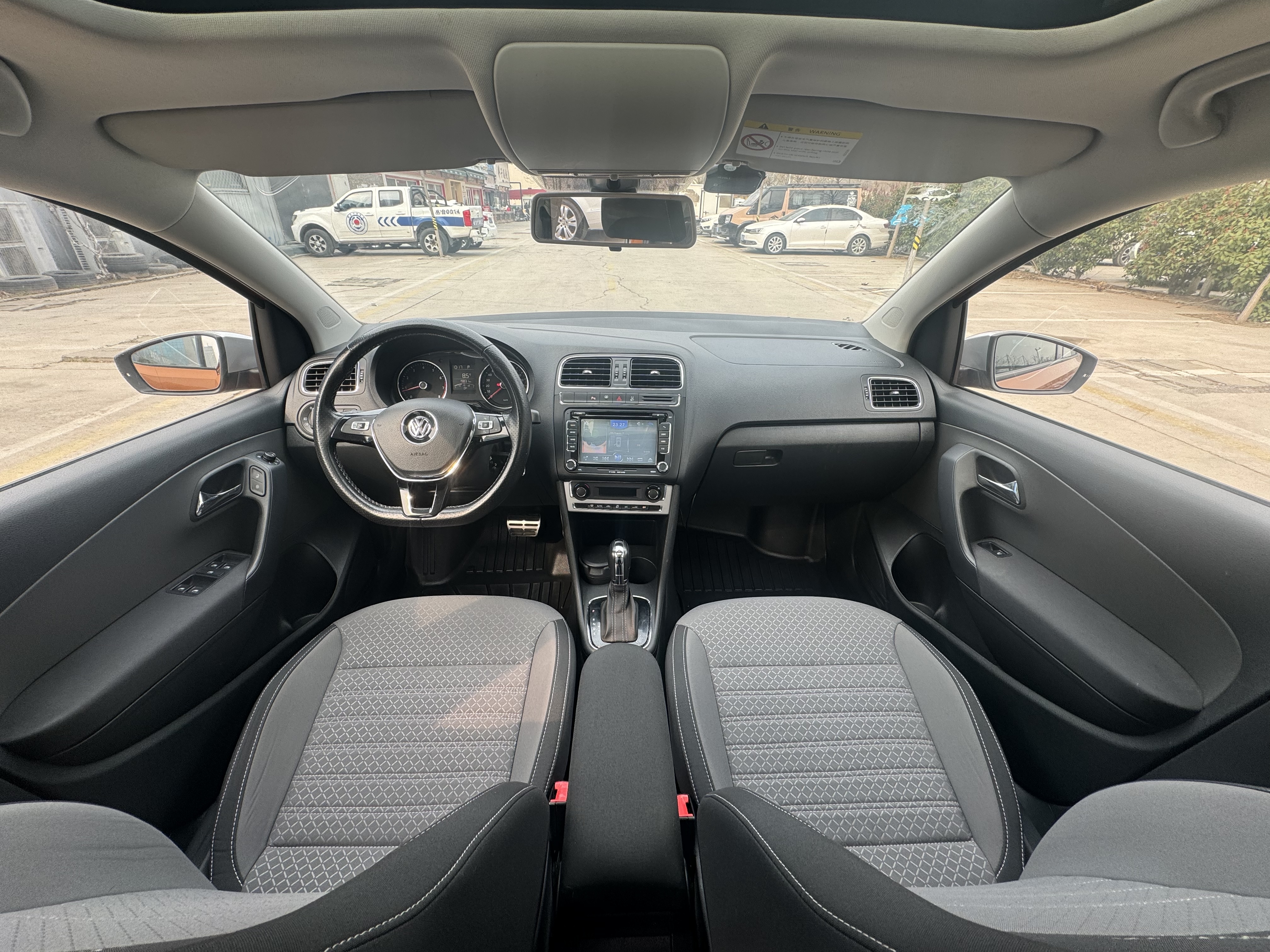 Polo 2015 #4 Polo 2015 car image #4