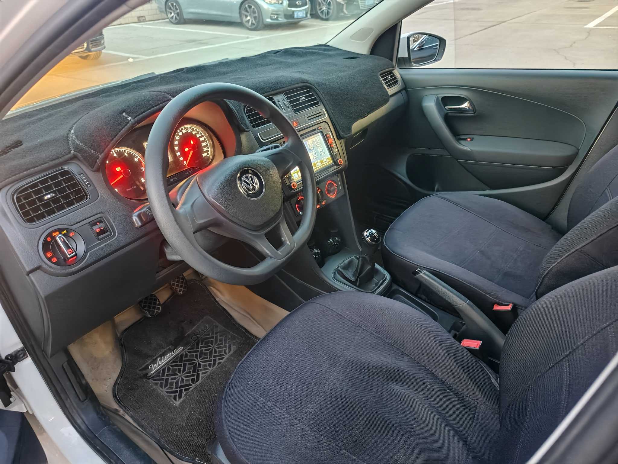 Volkswagen Polo 2015 #4 Volkswagen Polo 2015 car image #4