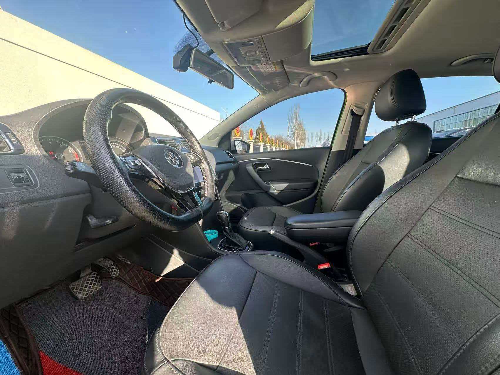Polo 2015 #4 Polo 2015 car image #4