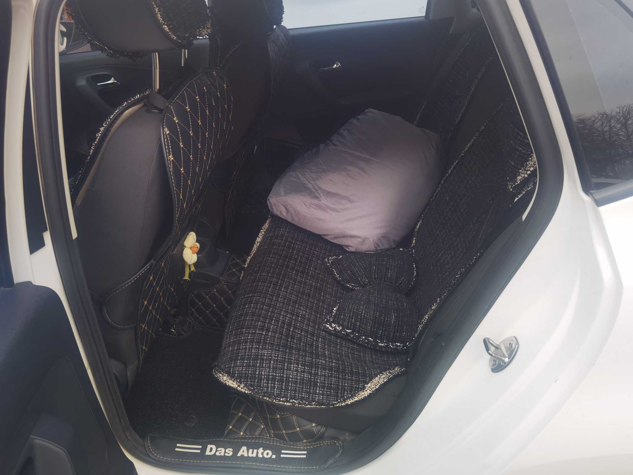 Polo 2017 #4 Polo 2017 car image #4