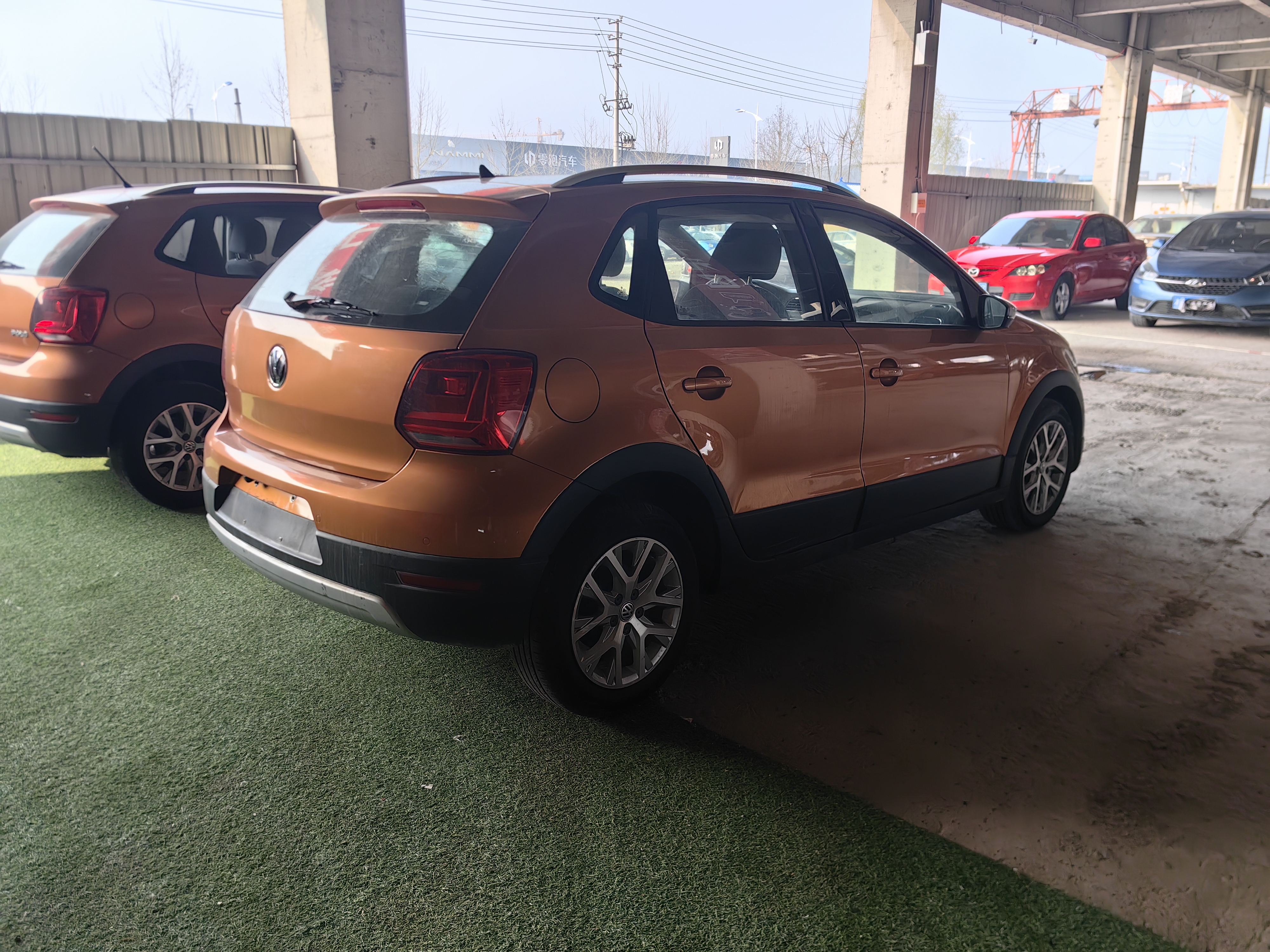 2015 car image #4