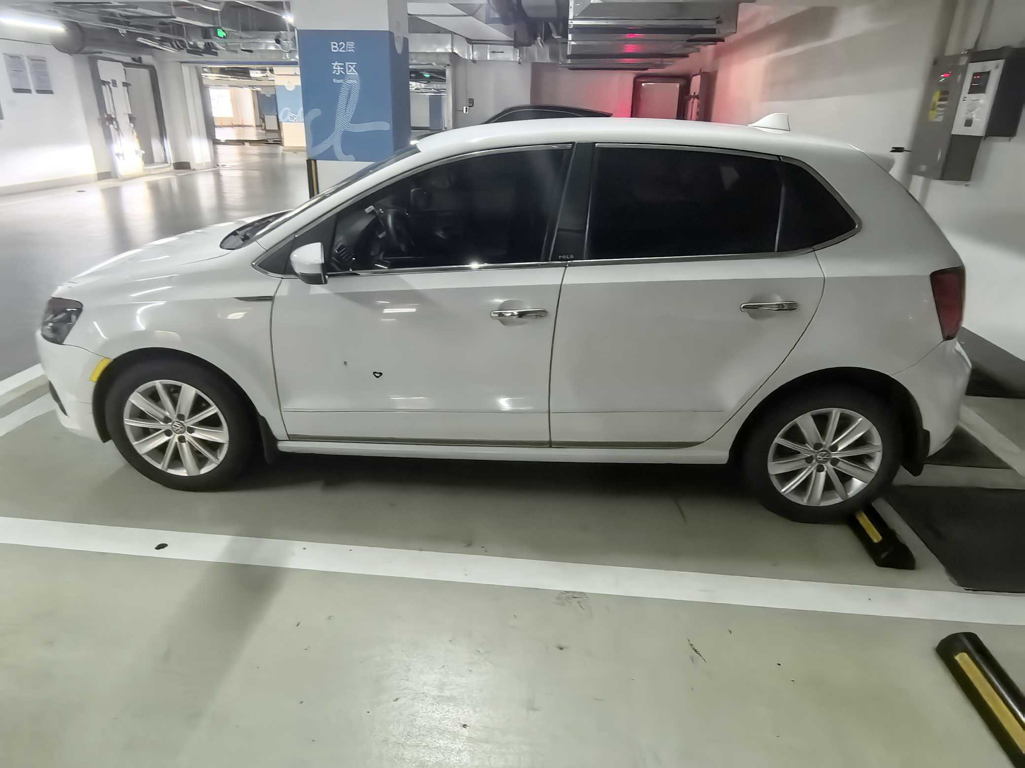 Volkswagen Polo 2016 immagine di auto #4