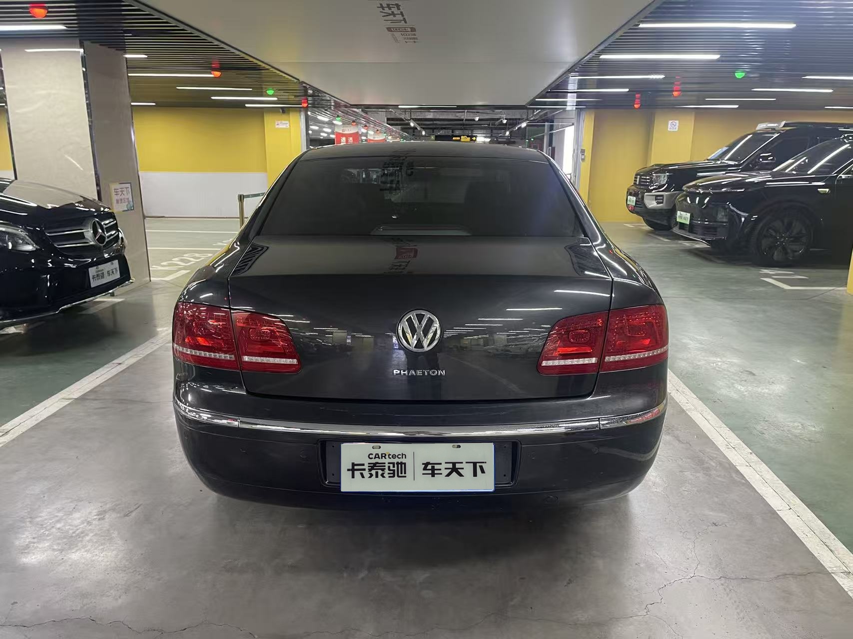 Volkswagen Pheaton 2011 immagine di auto #4