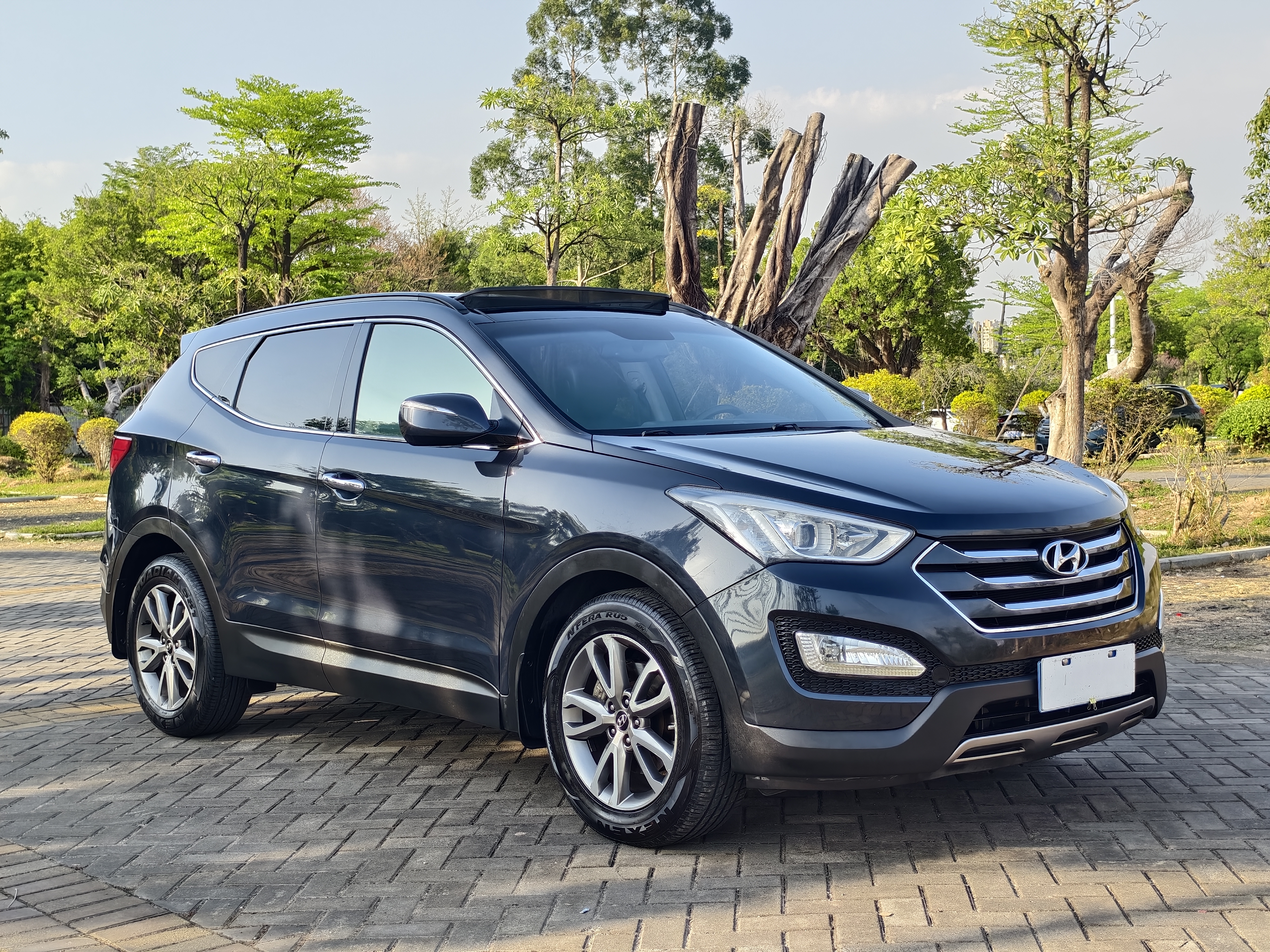 Hyundai Santa Fe (Imported) 2013 car image #4
