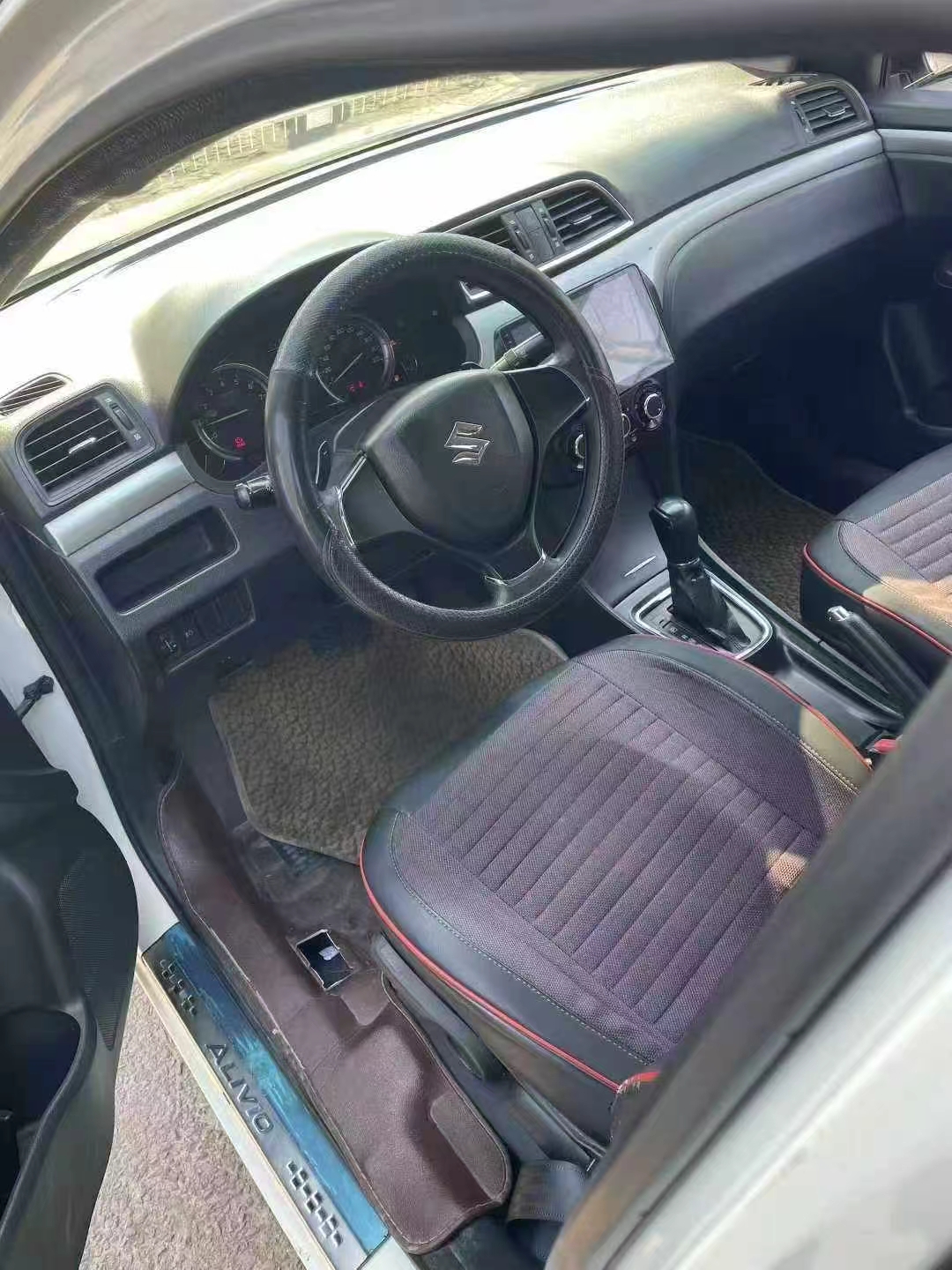 Suzuki Ciaz 2016 immagine di auto #4