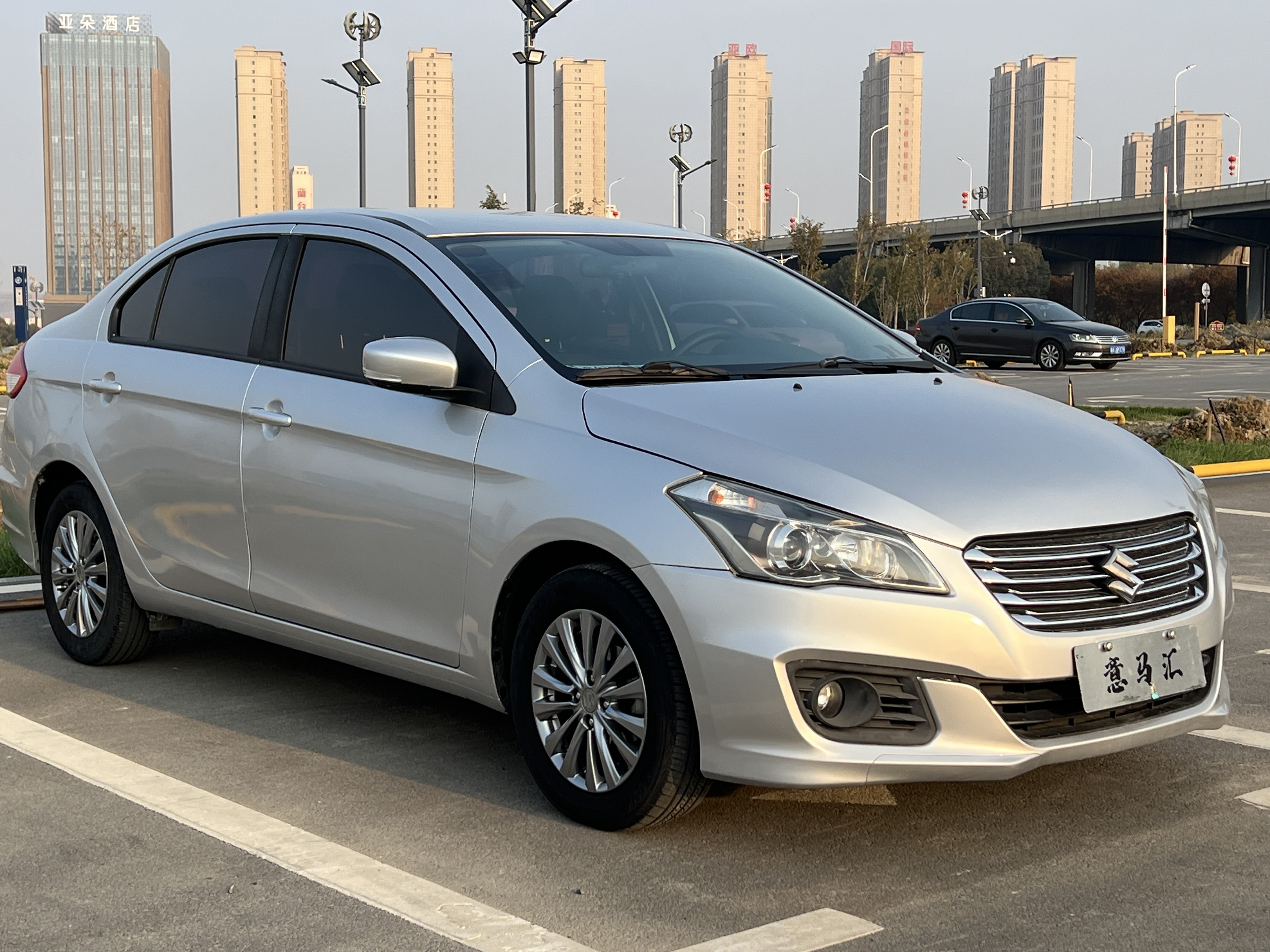Suzuki Ciaz 2016 изображение автомобиля #4