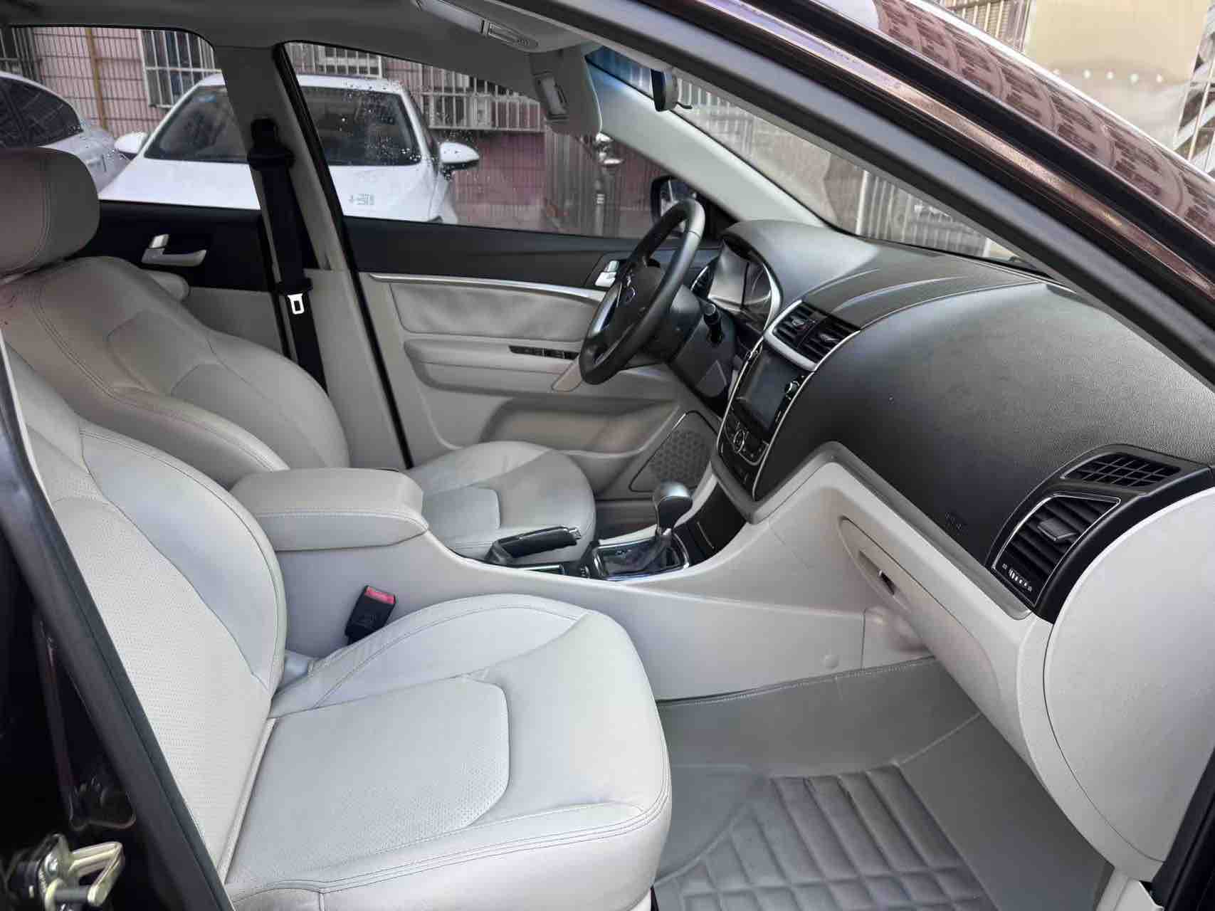 Emgrand 2014 #4 Emgrand 2014 car image #4