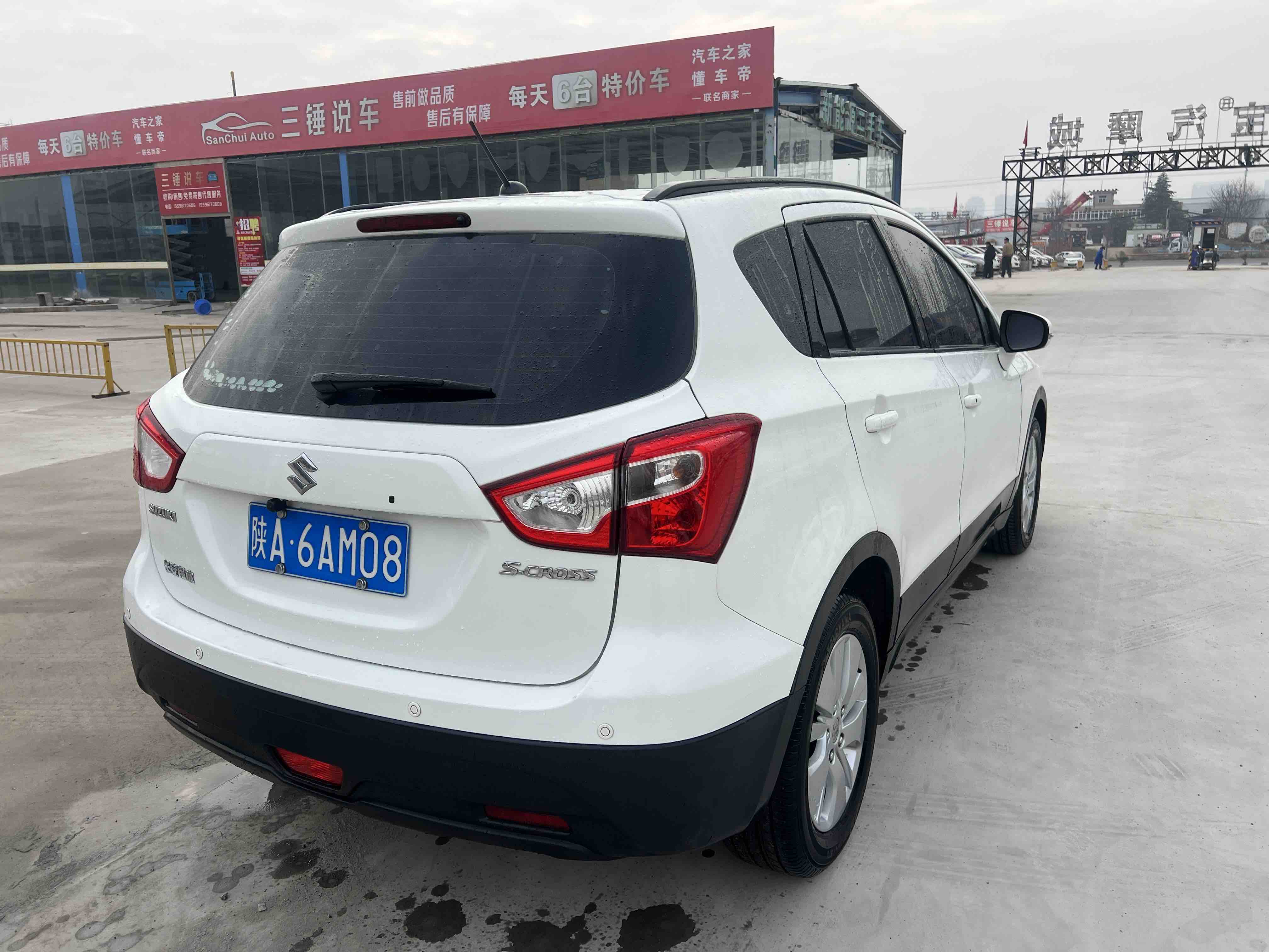 Suzuki S-Cross 2014 صورة سيارة #4