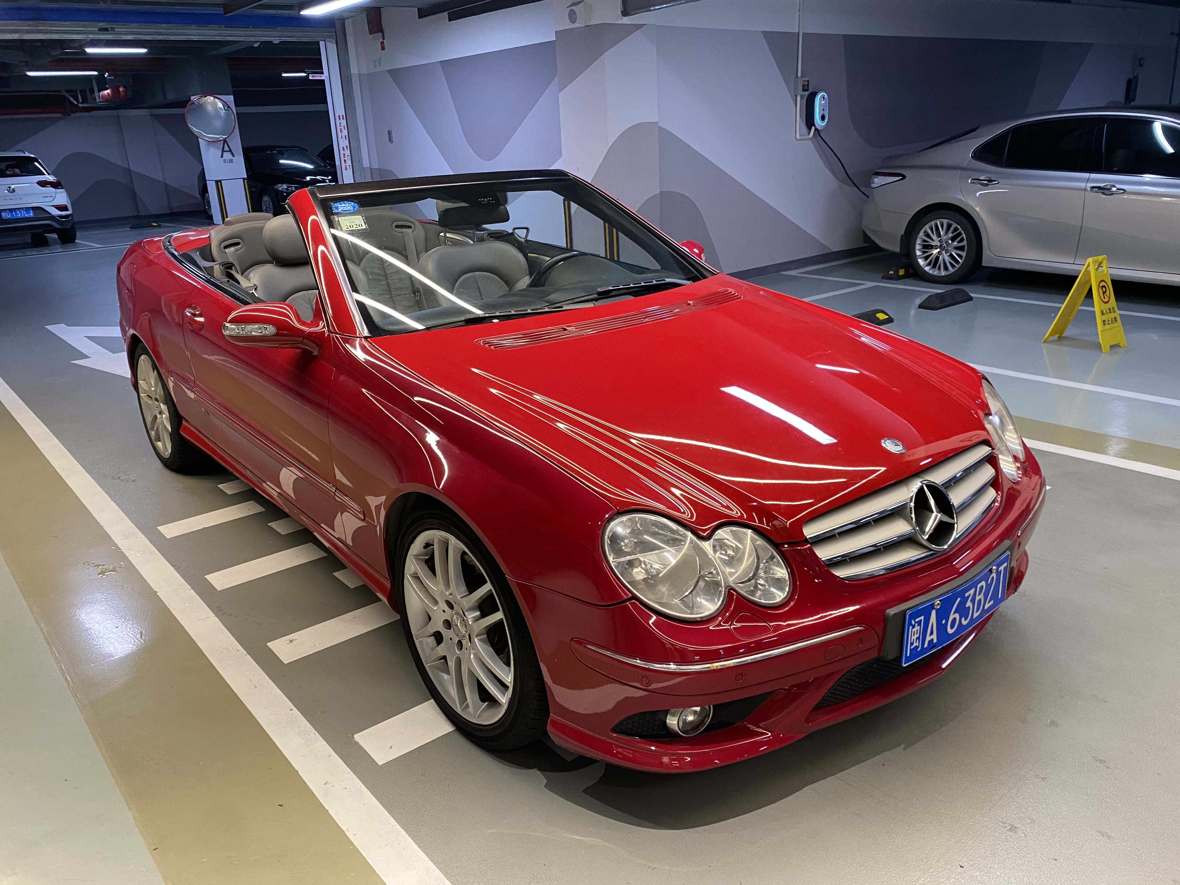 Mercedes-Benz CLK Class 2009 immagine di auto #4