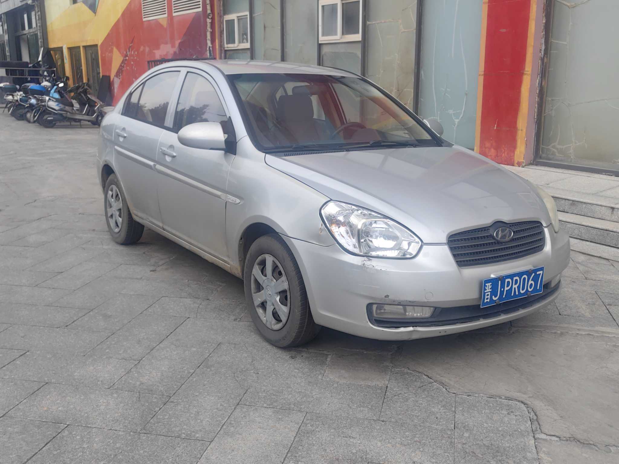 Hyundai Accent 2010 car image #4