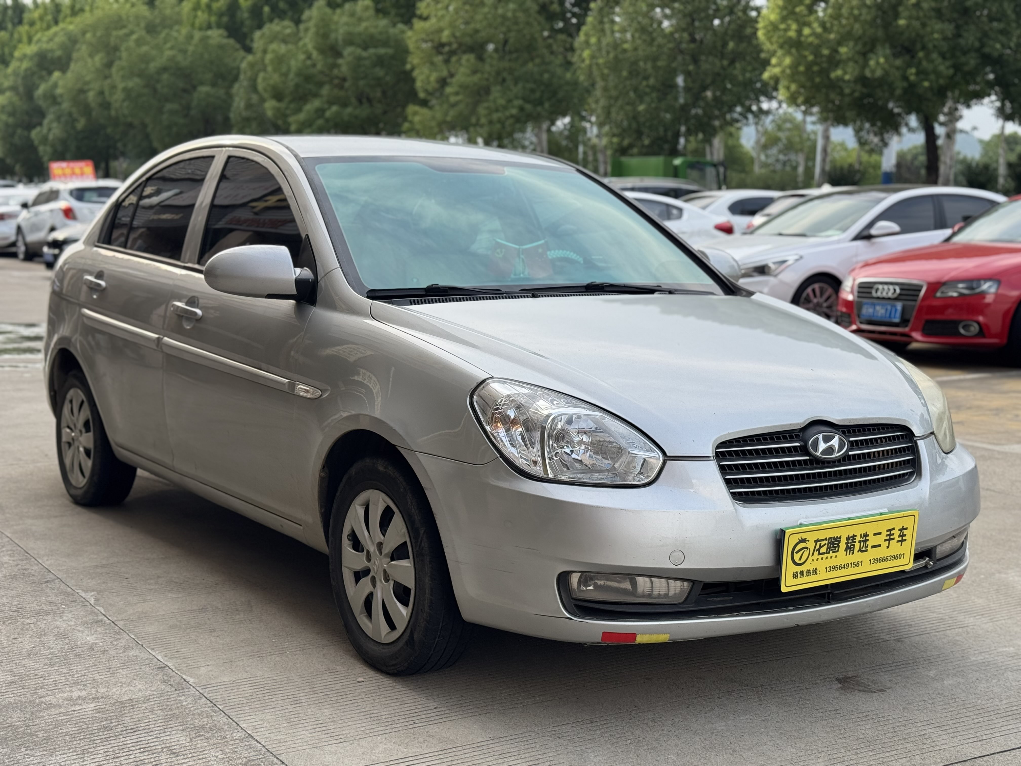 Hyundai Accent 2010 #4 Hyundai Accent 2010 car image #4