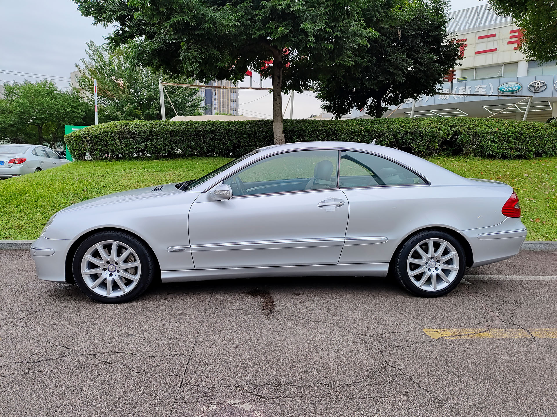 Mercedes-Benz CLK Class 2008 #4 Mercedes-Benz CLK Class 2008 car image #4