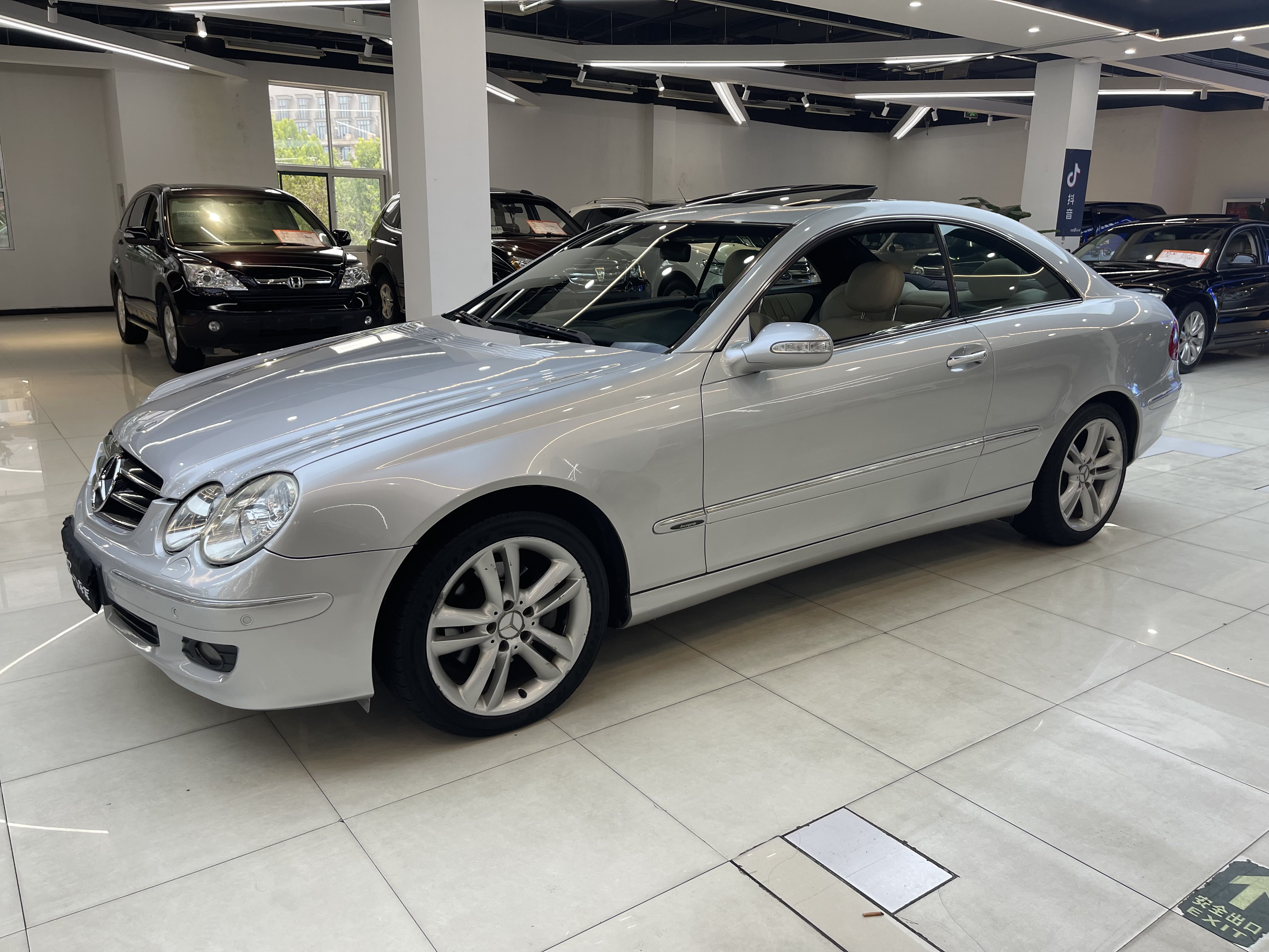 Mercedes-Benz CLK Class 2007 #4 Mercedes-Benz CLK Class 2007 car image #4