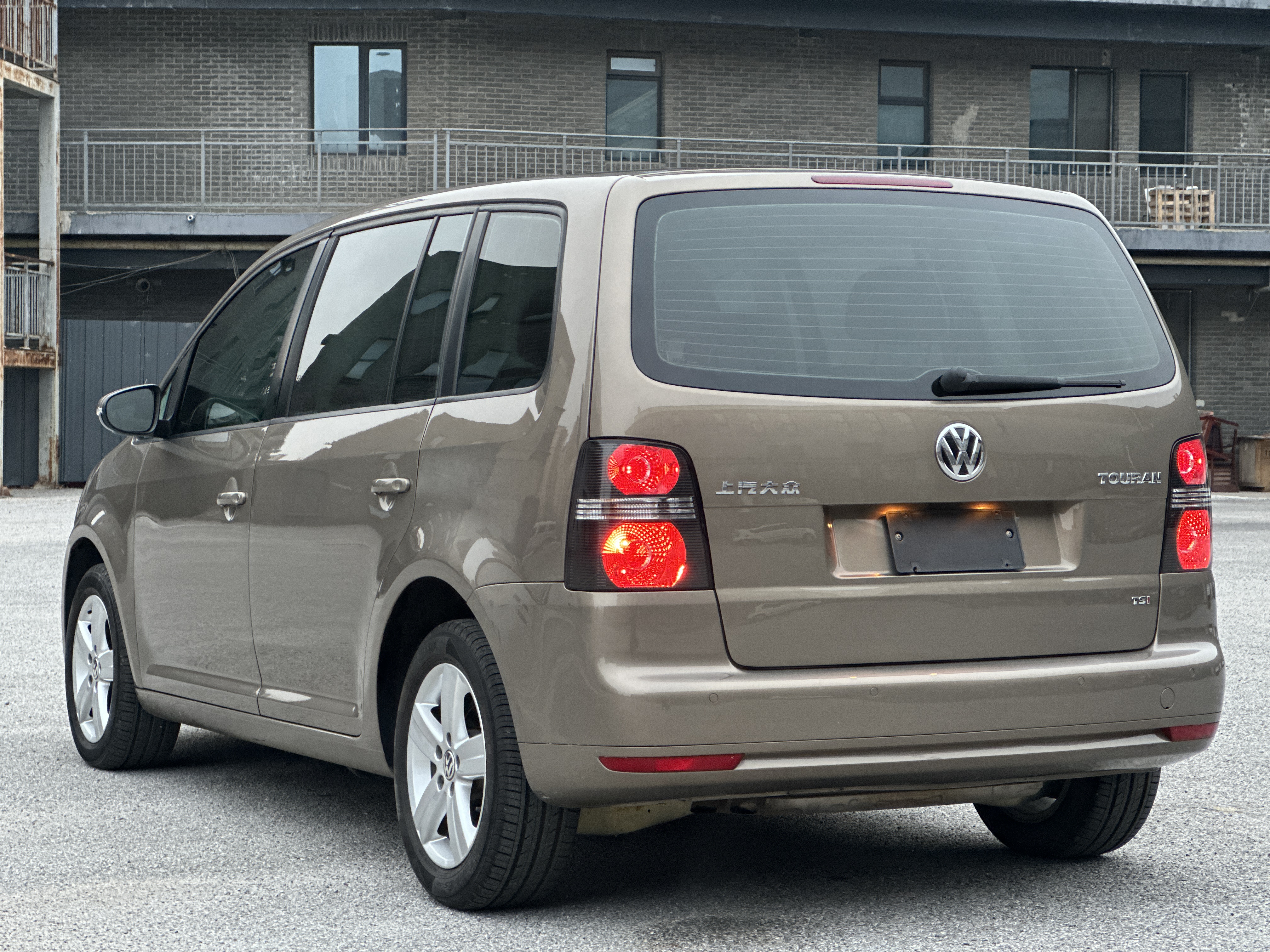 Volkswagen Touran 2015 immagine di auto #4