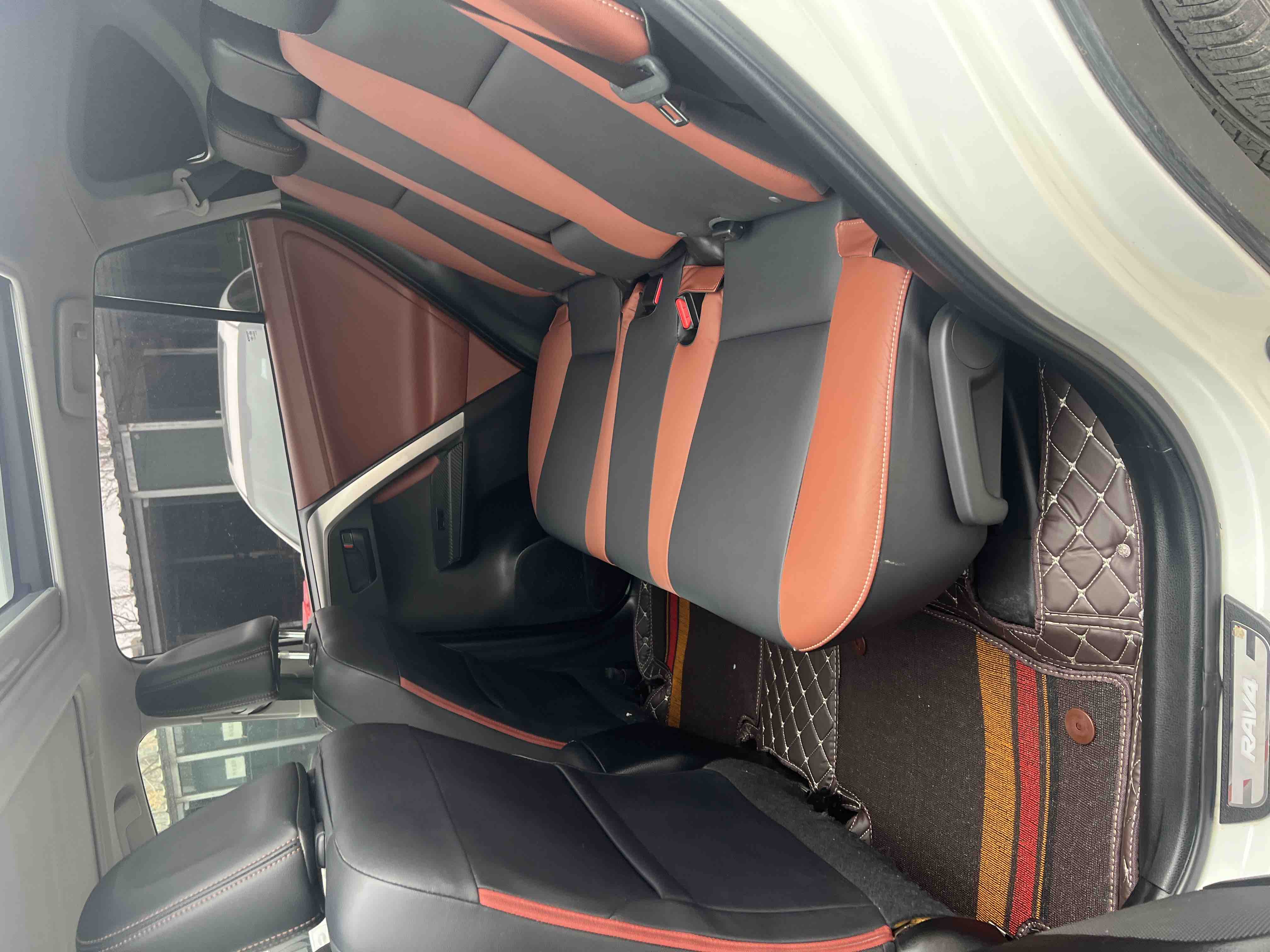 Toyota RAV4 2015 car image #4