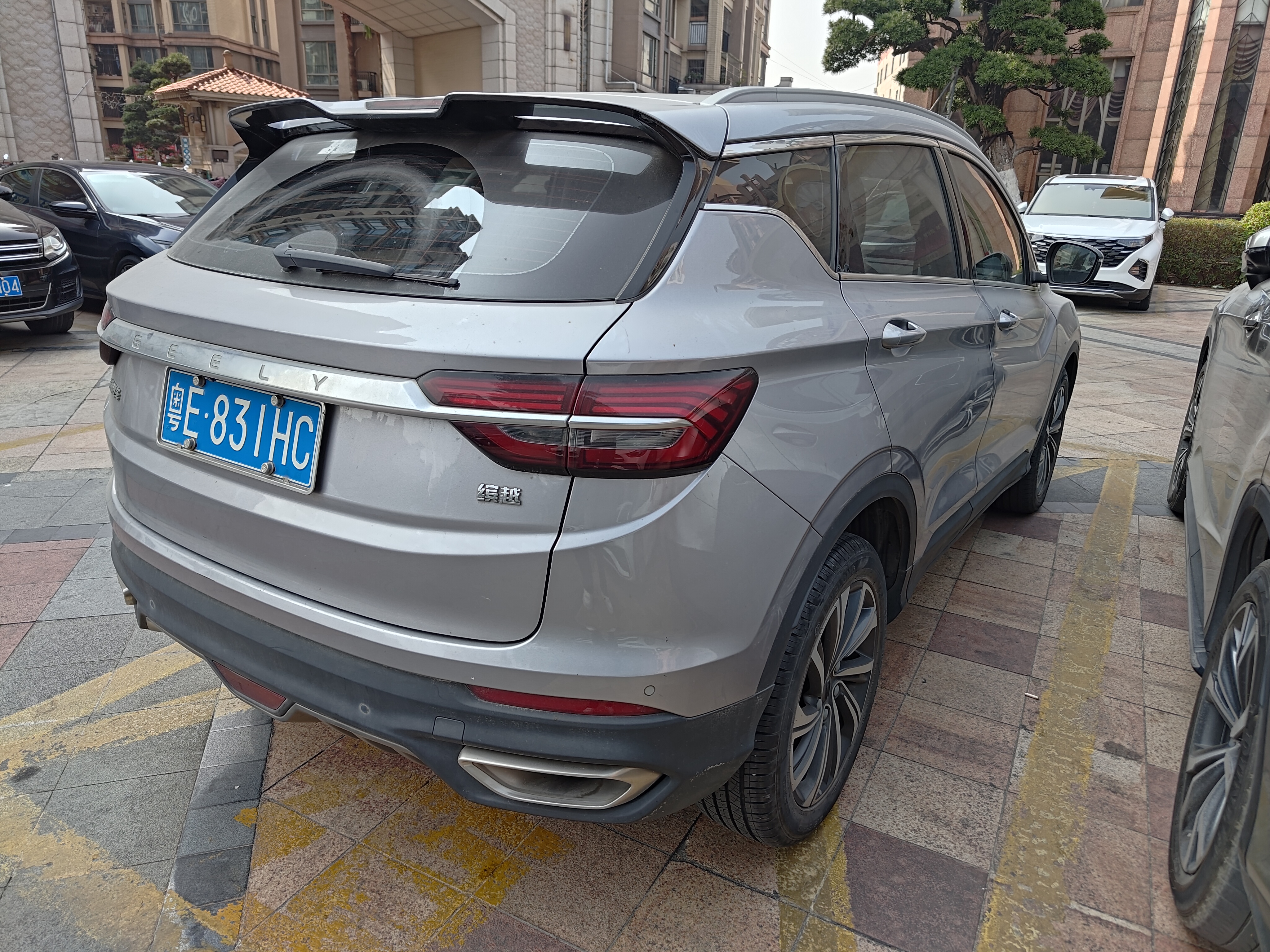 GEELY Coolray 2019 car image #4