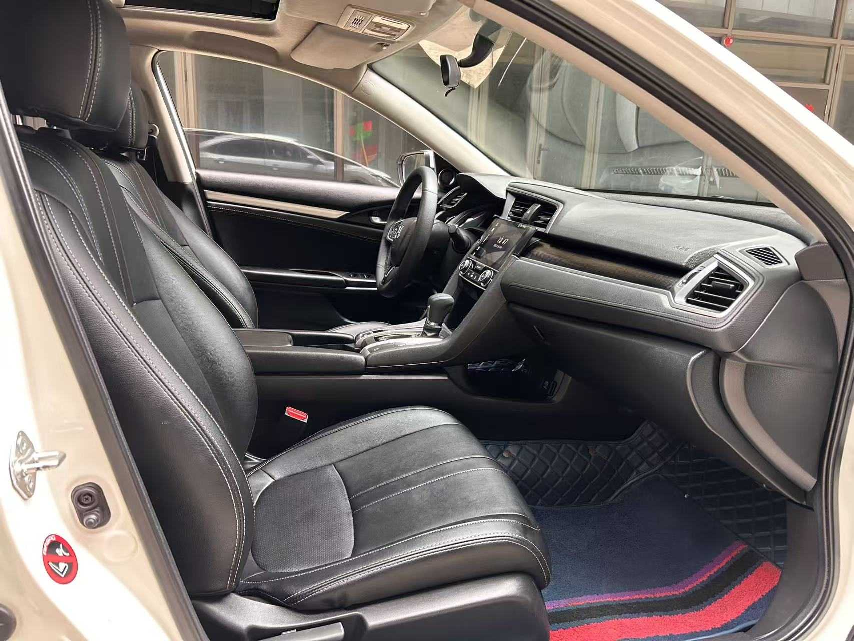 Honda Civic 2019 #4 Honda Civic 2019 car image #4