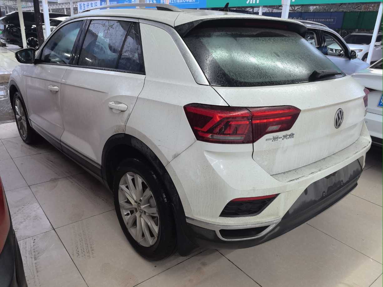 Volkswagen T-Roc 2019 car image #4