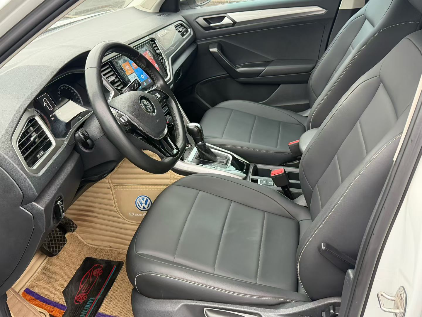 T-Roc 2019 car image #4