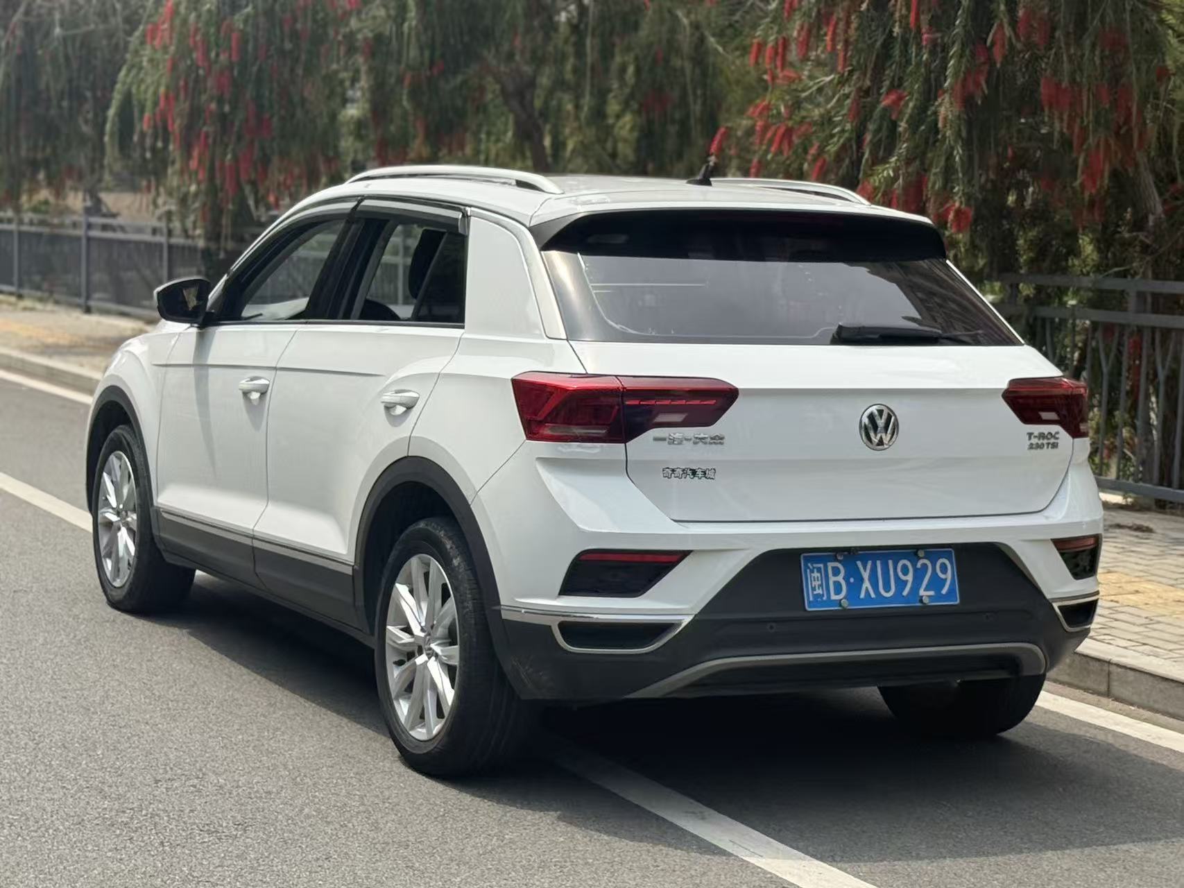 T-Roc 2019 #4 T-Roc 2019 car image #4