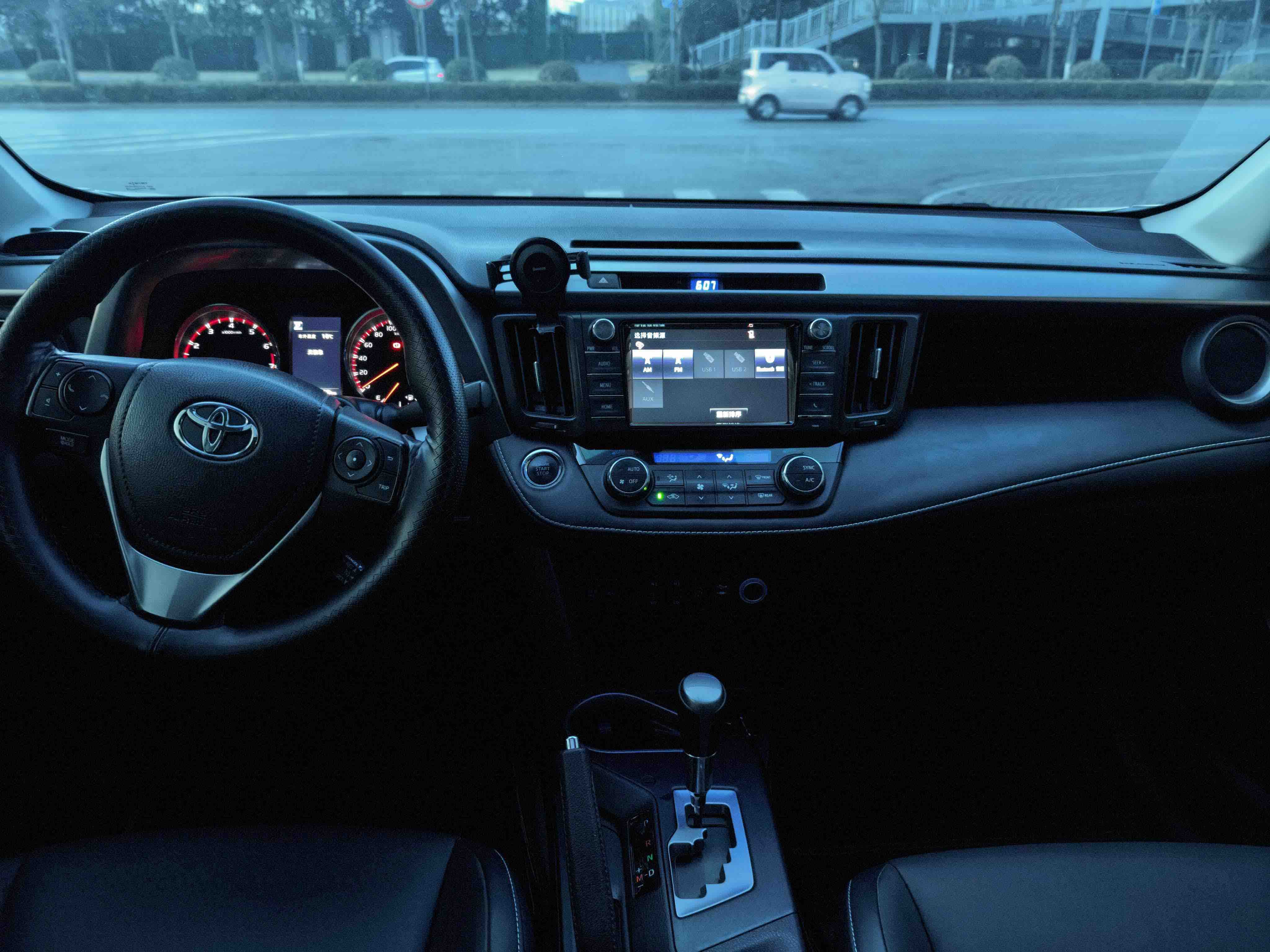 丰田 RAV4荣放 2019 汽车图片 #4