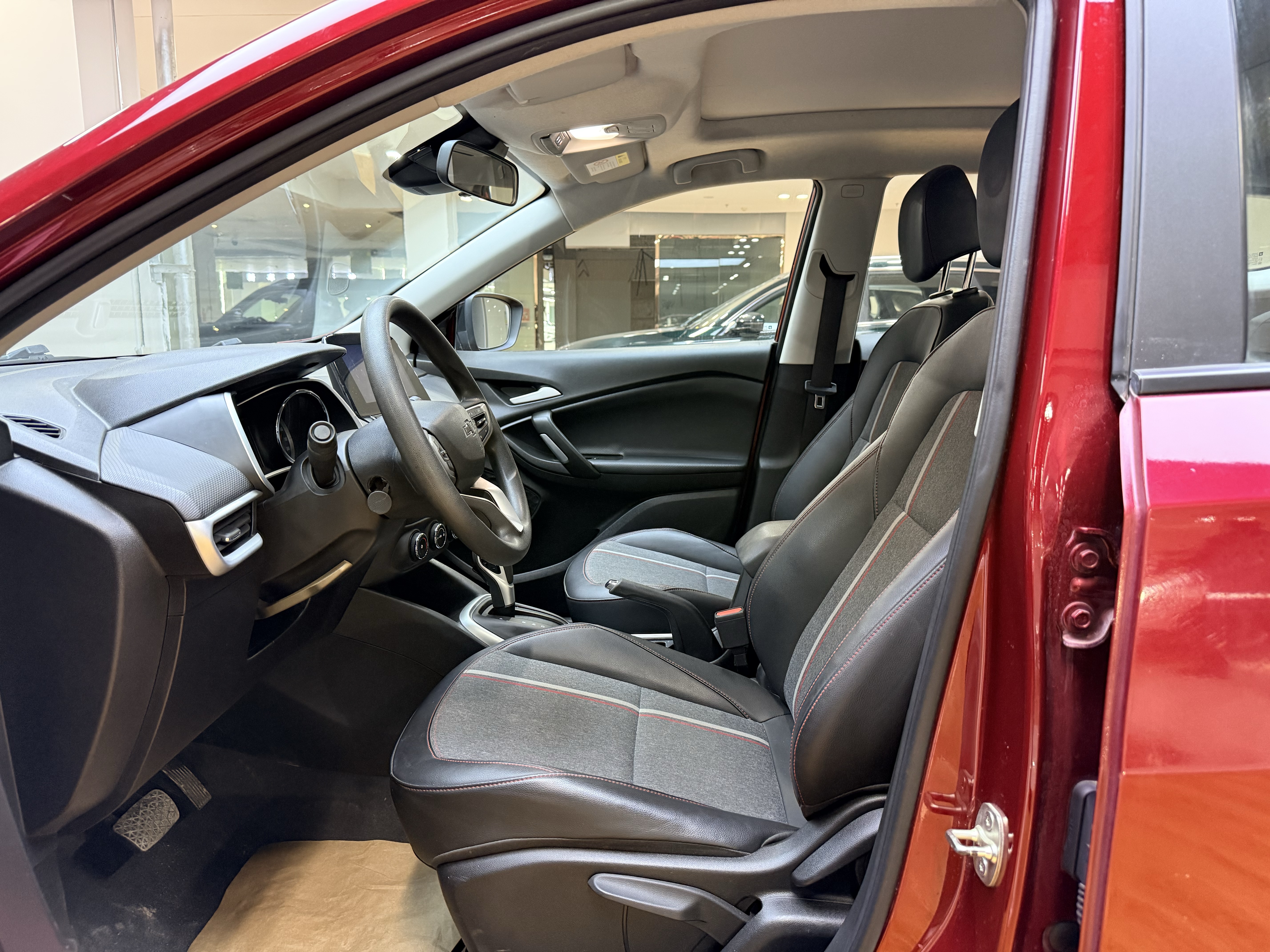 Chevrolet Tracker 2019 car image #4