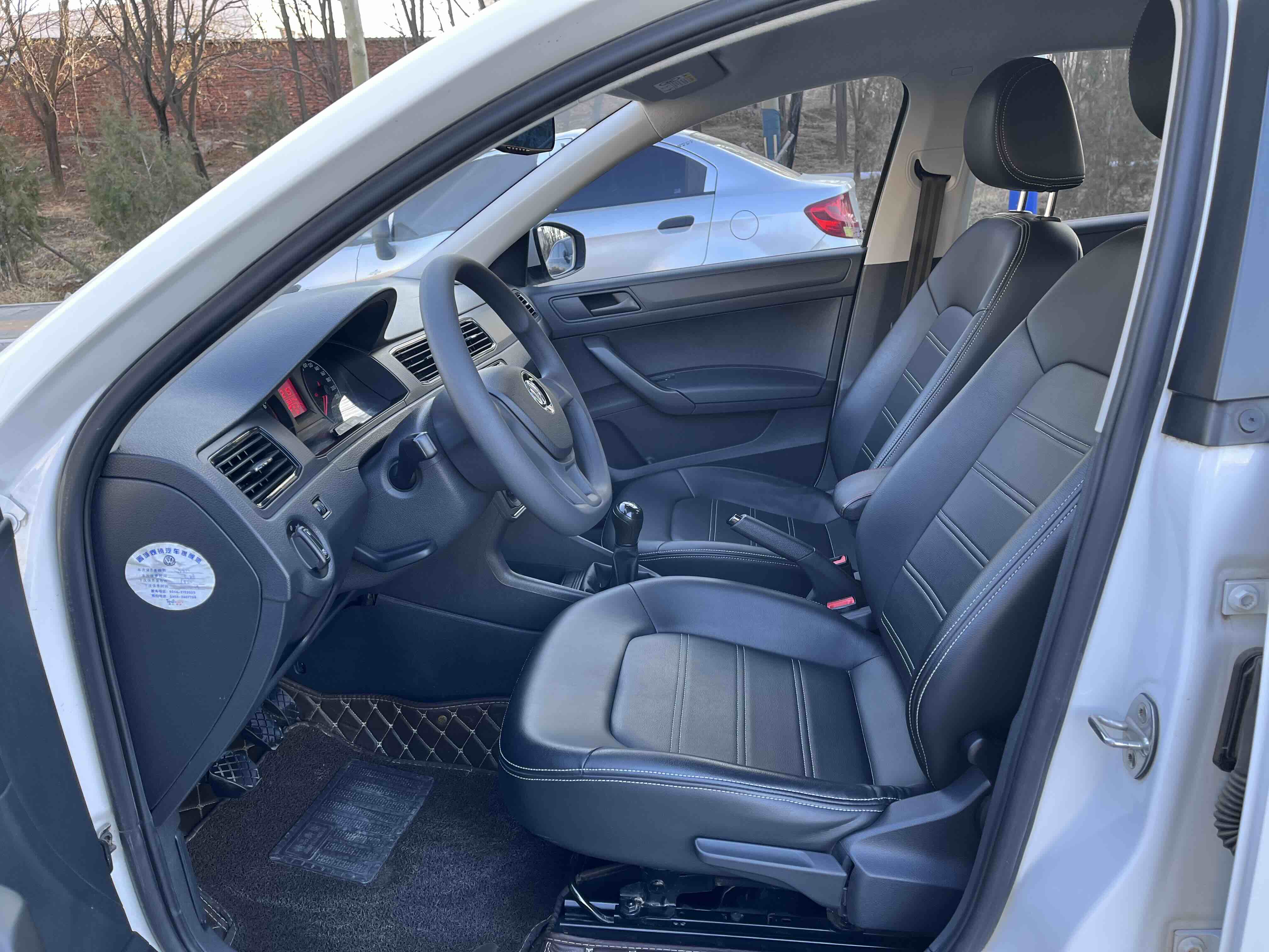 Santana 2019 car image #4