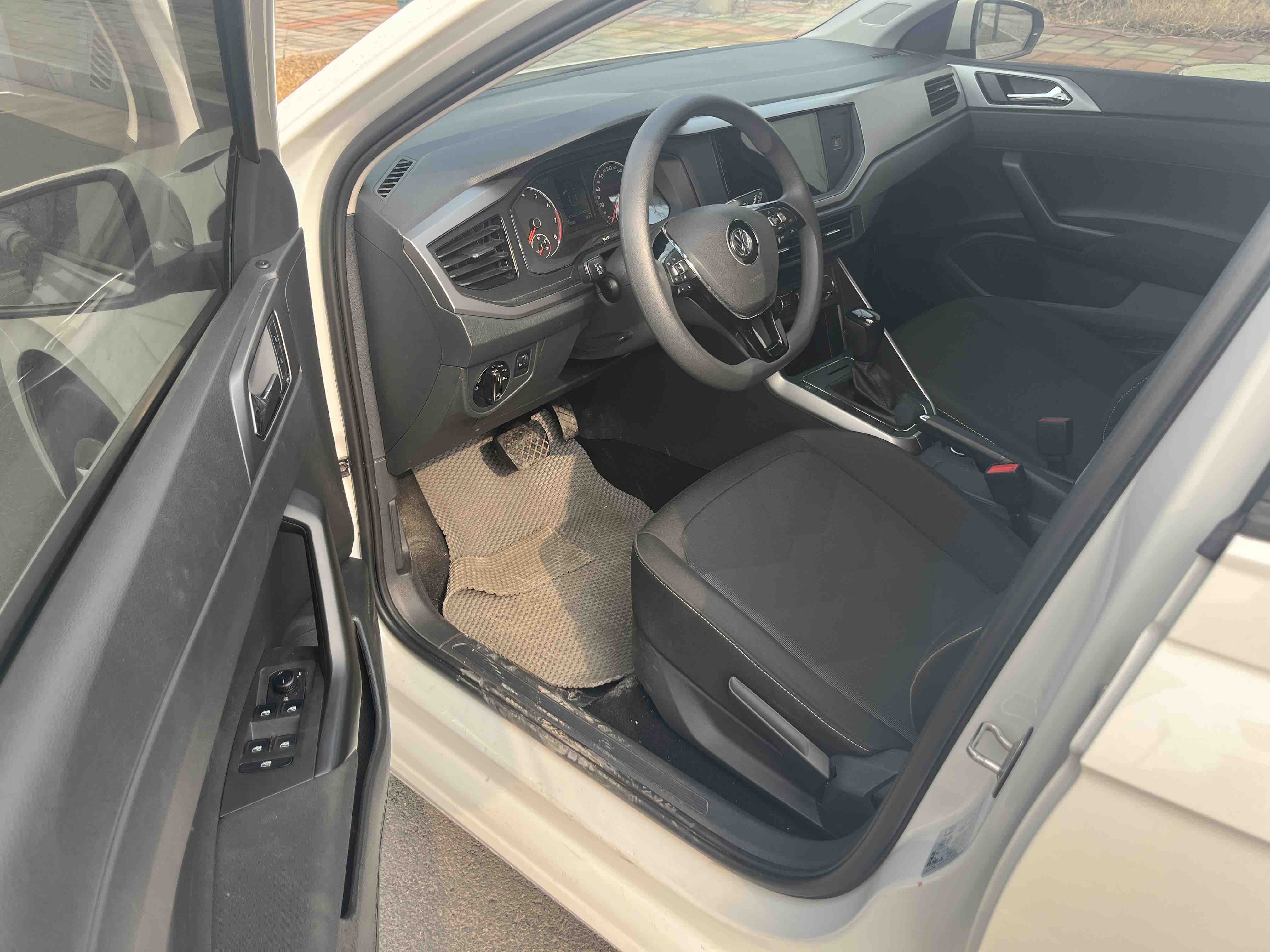Polo 2020 #4 Polo 2020 car image #4