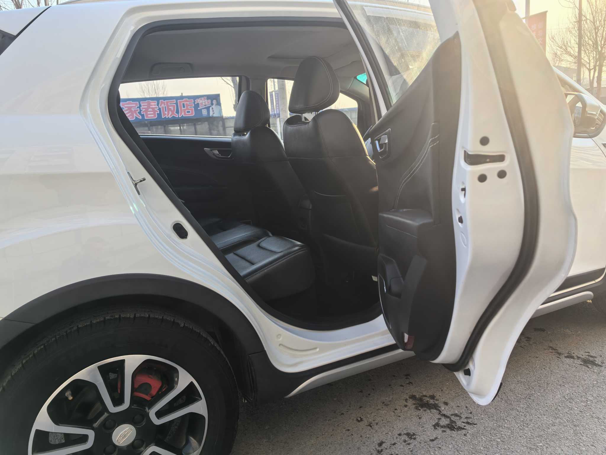 2019 immagine di auto #4