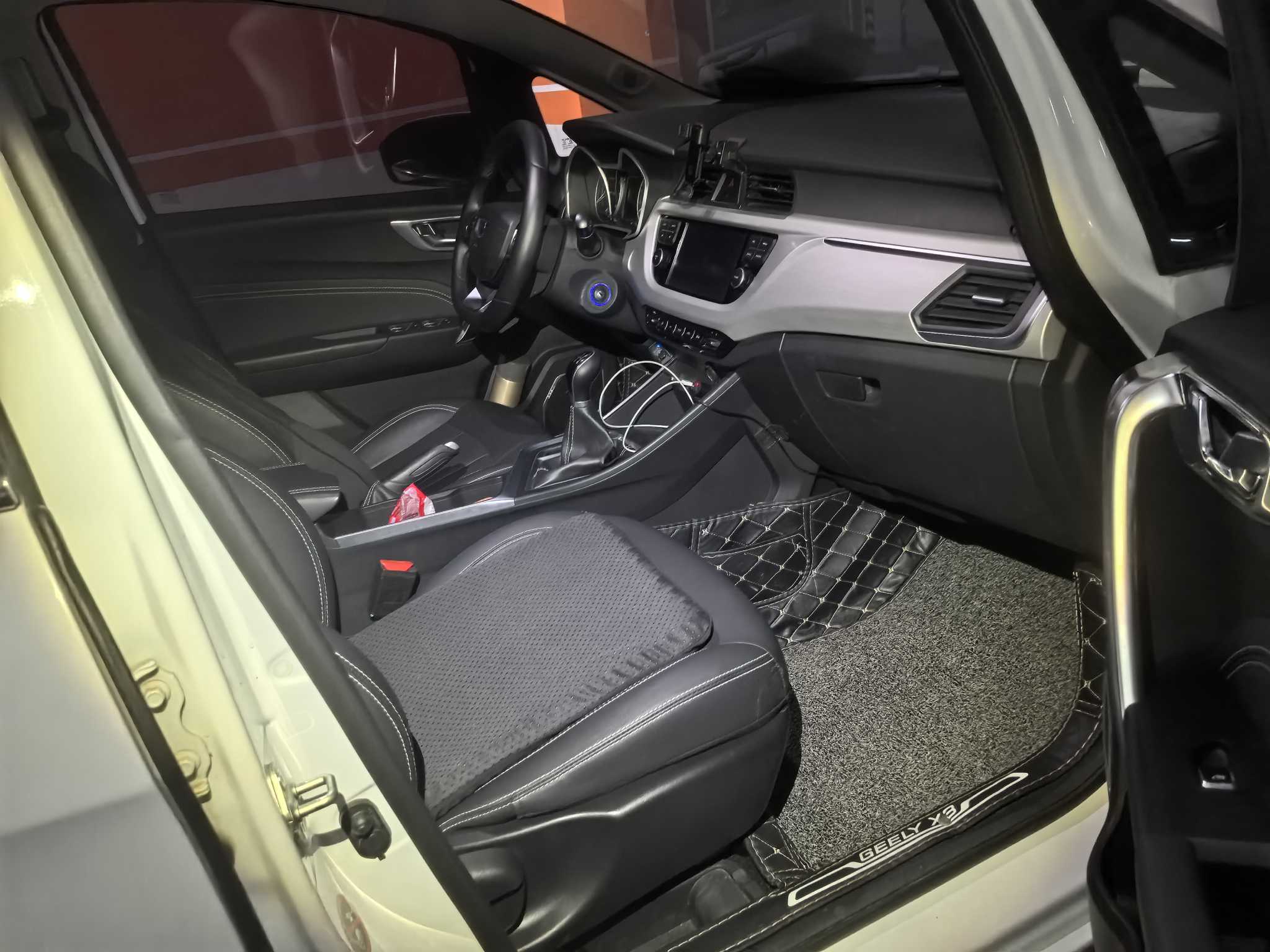 GEELY 2020 #4 GEELY 2020 car image #4