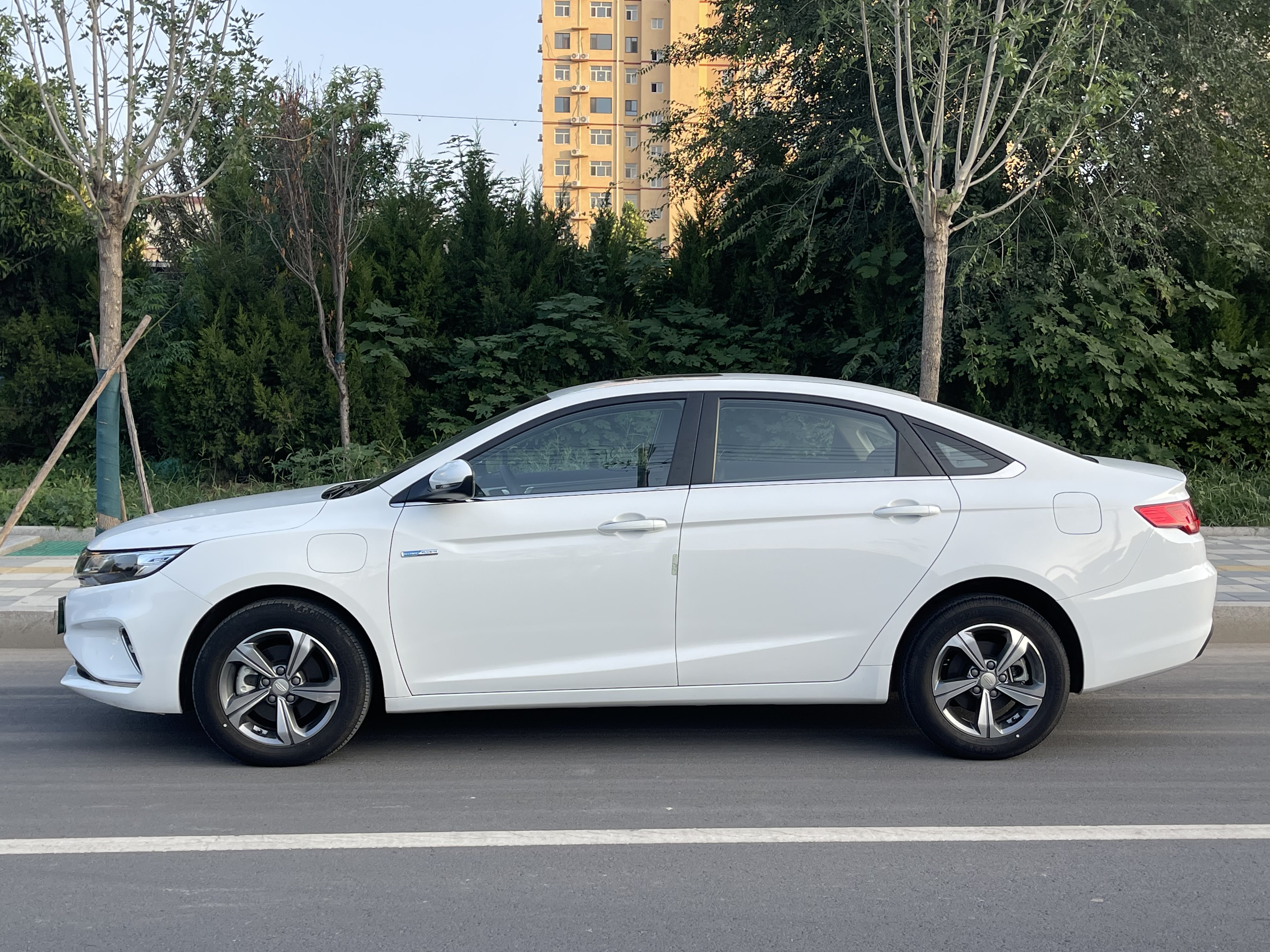 GEELY Emgrand GL New Energy 2022 car image #4