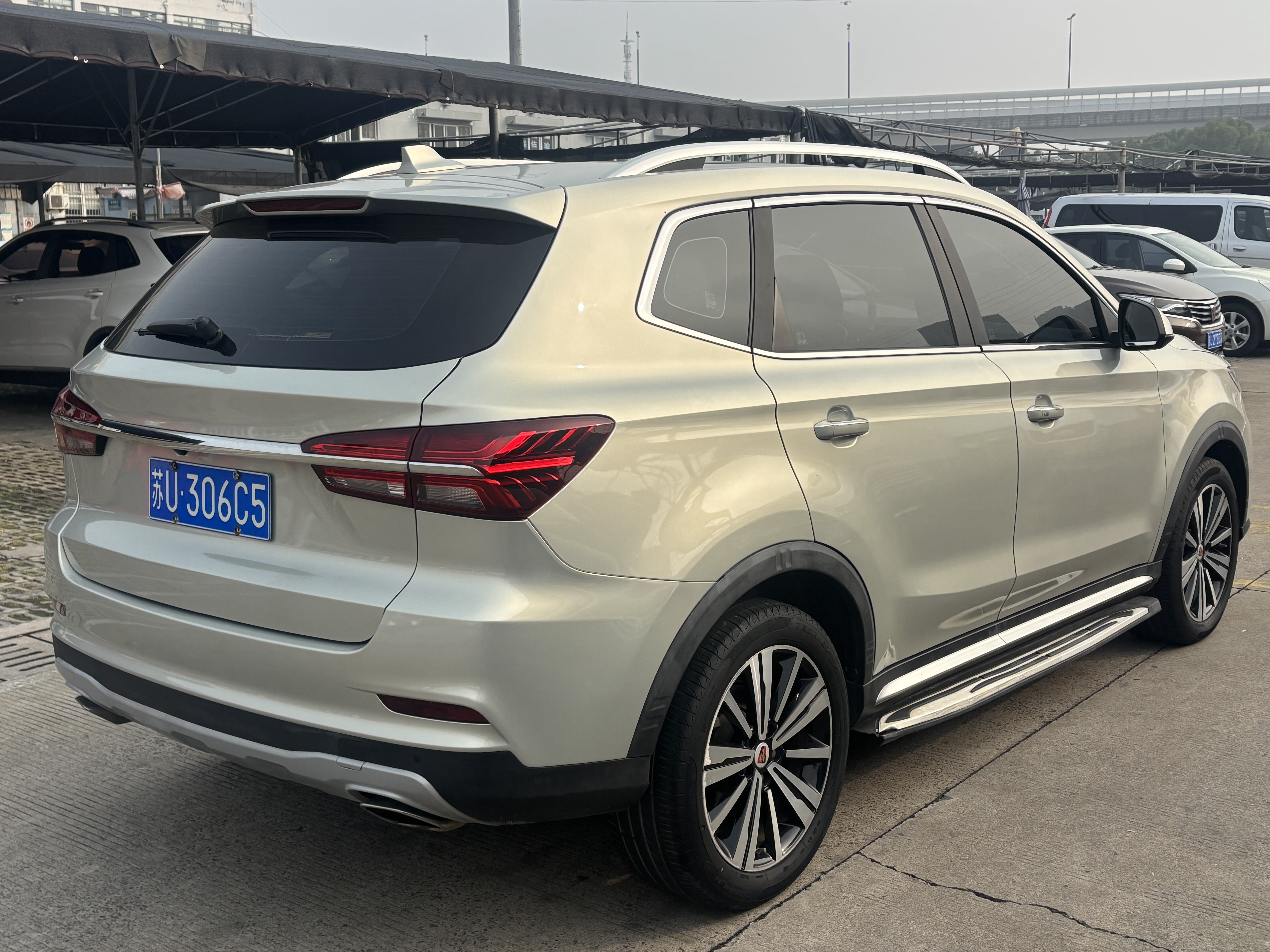 Roewe RX5 2021 изображение автомобиля #4