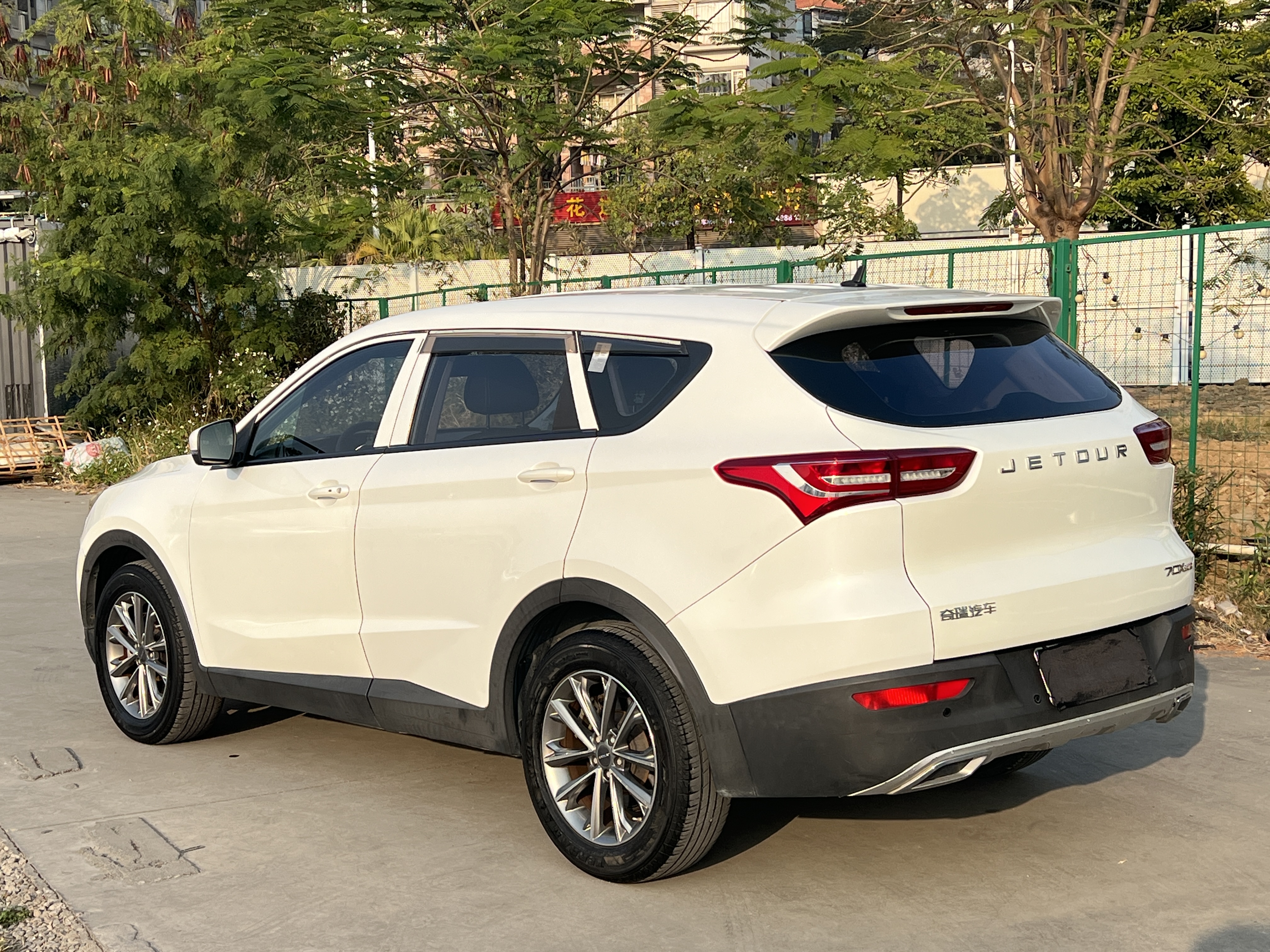 X70 2019 car image #4