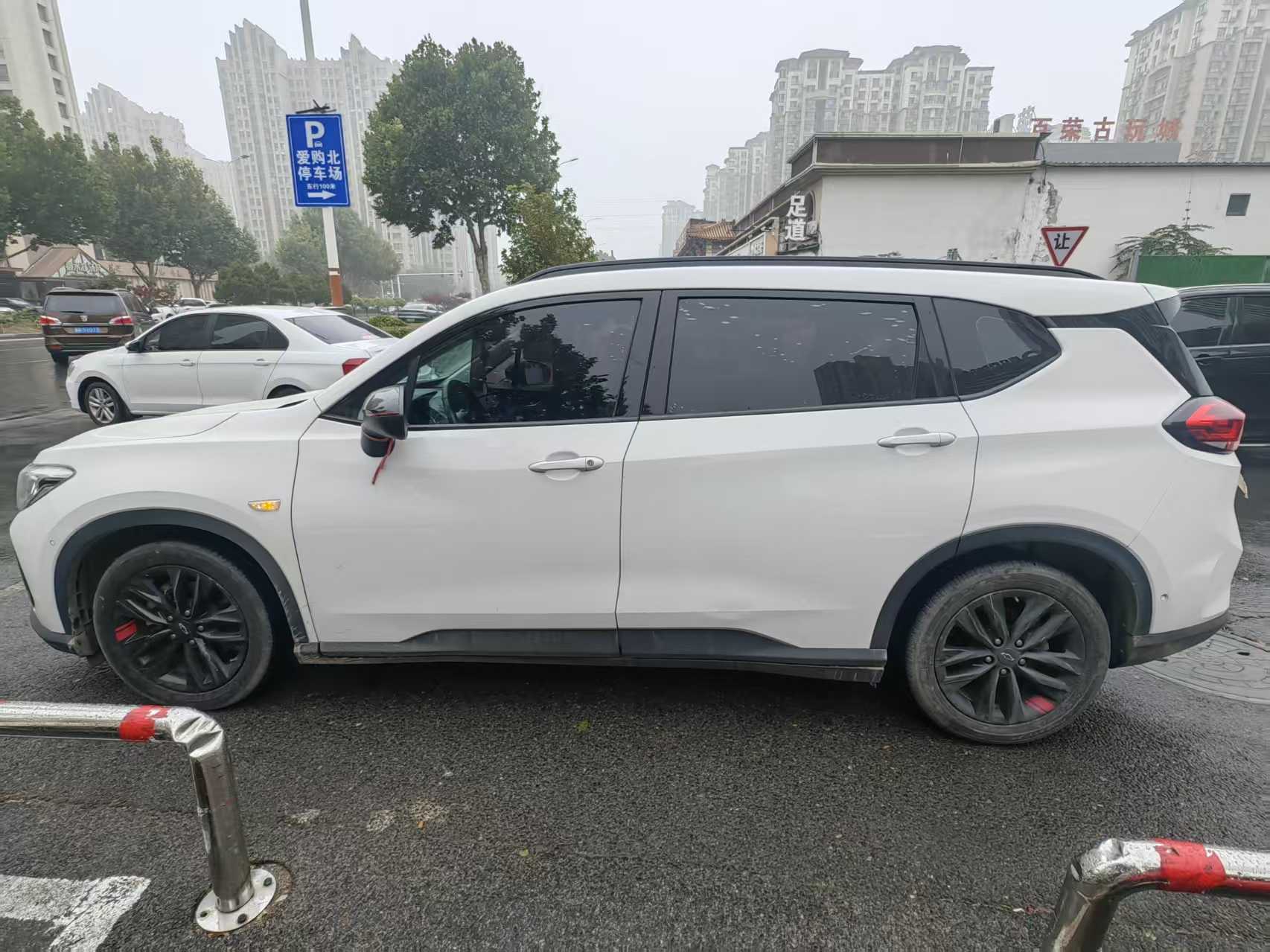 Chevrolet Orlando 2019 #4 Chevrolet Orlando 2019 car image #4