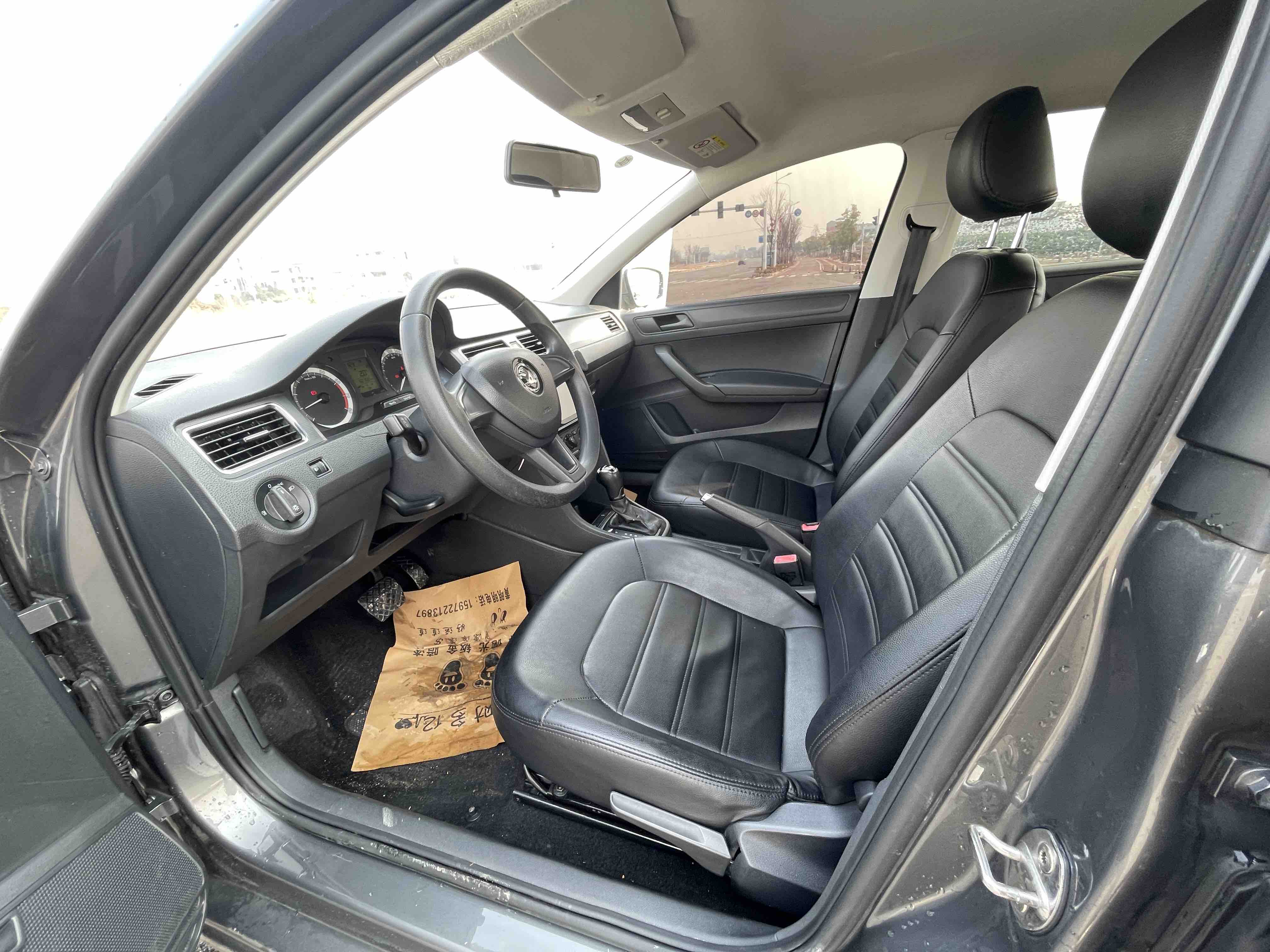 Skoda Rapid 2019 car image #4