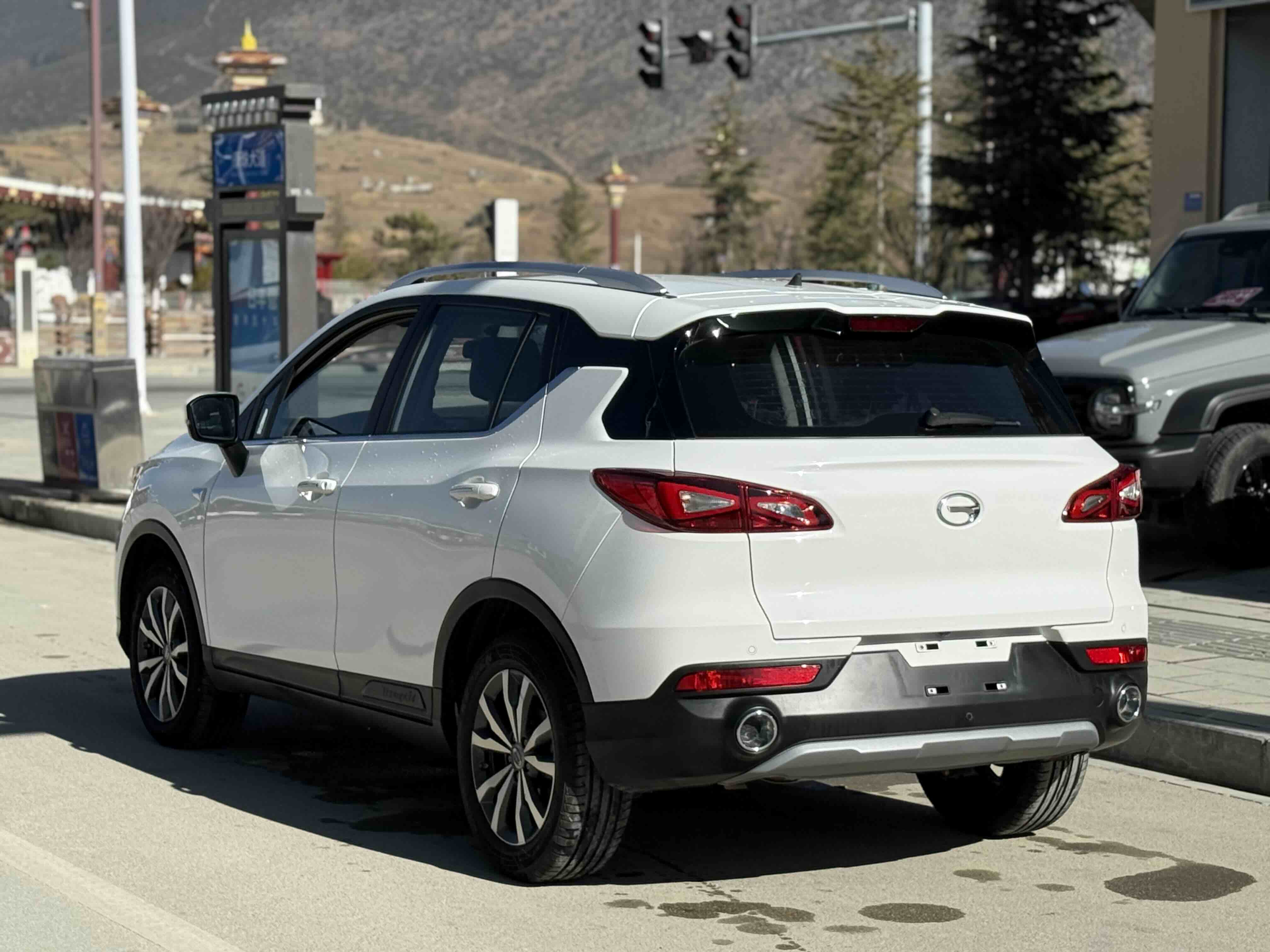 GAC Trumpchi GS3 2021 #4 GAC Trumpchi GS3 2021 car image #4