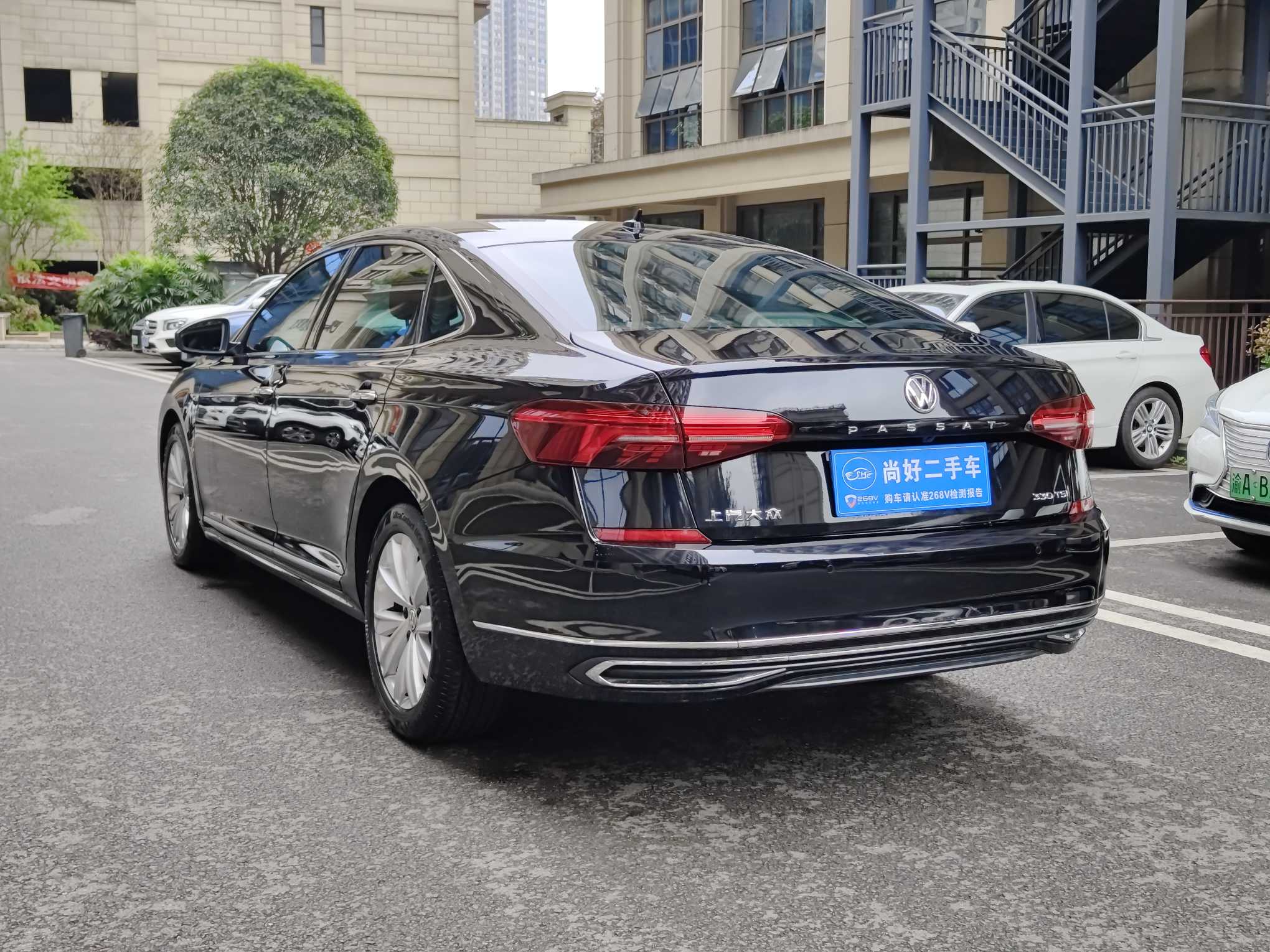 Volkswagen Passat 2019 car image #4