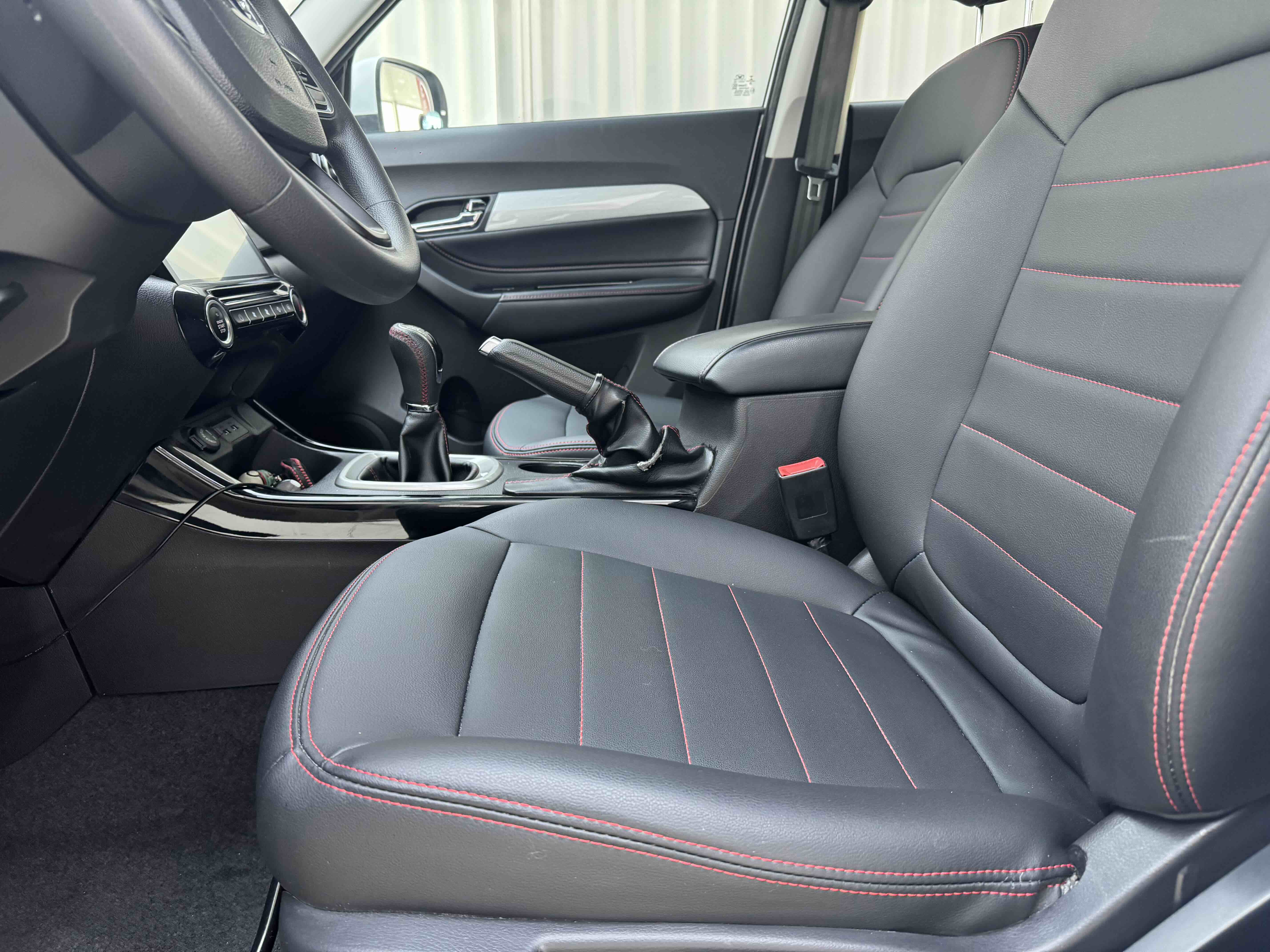 Kaiyi 2019 #4 Kaiyi 2019 car image #4
