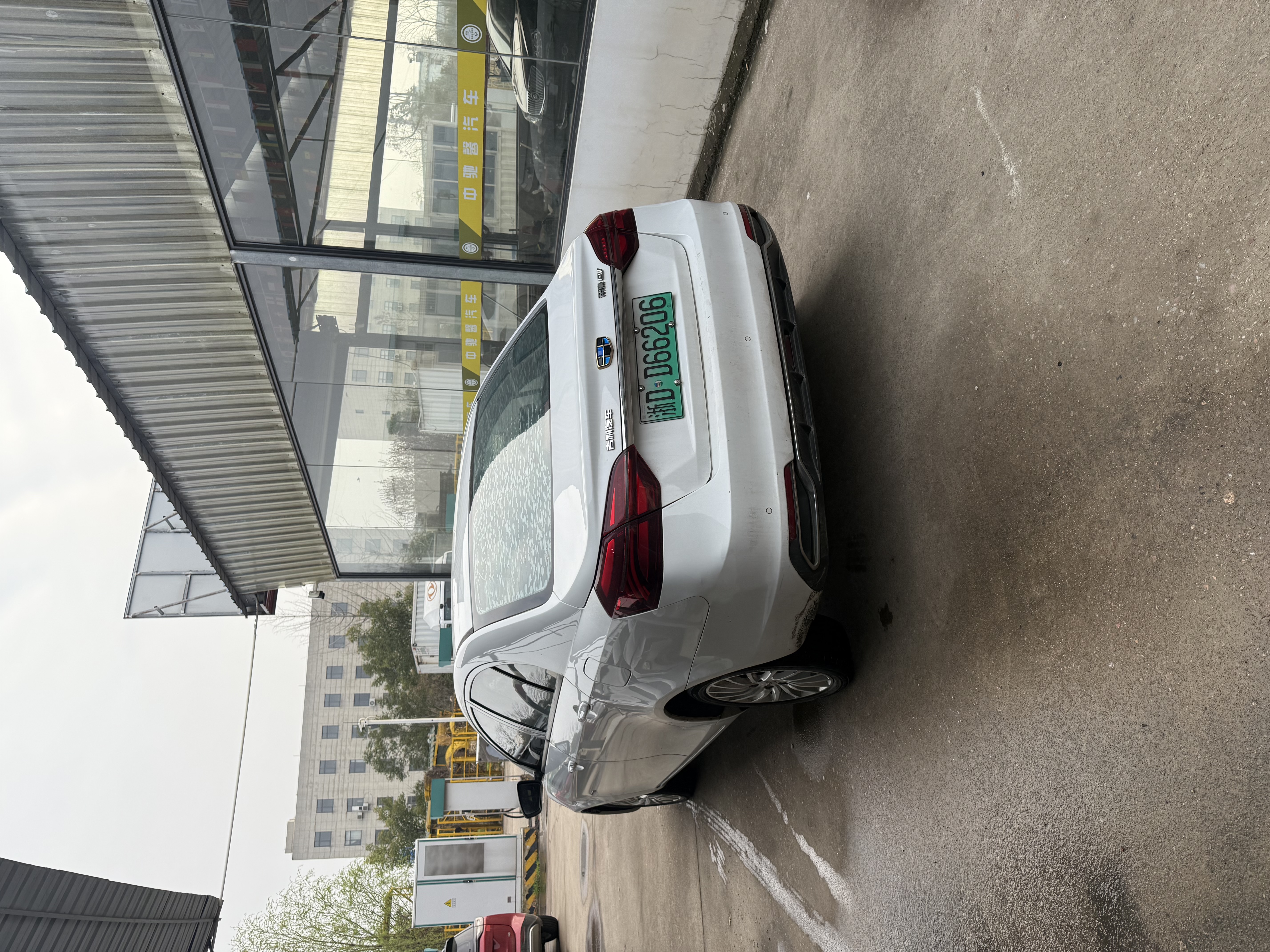 GEELY Emgrand New Energy 2019 car image #4