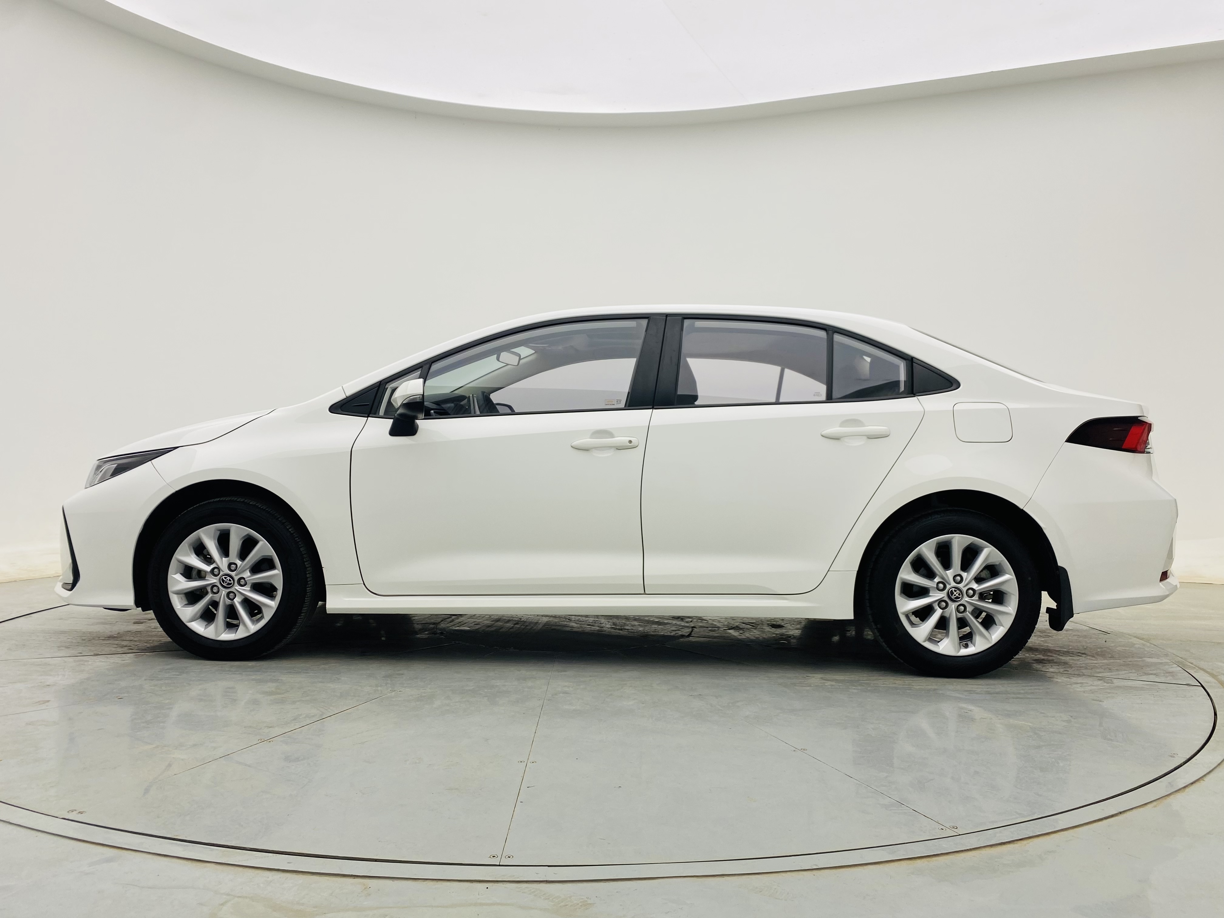 Toyota Corolla 2019 #4 Toyota Corolla 2019 car image #4