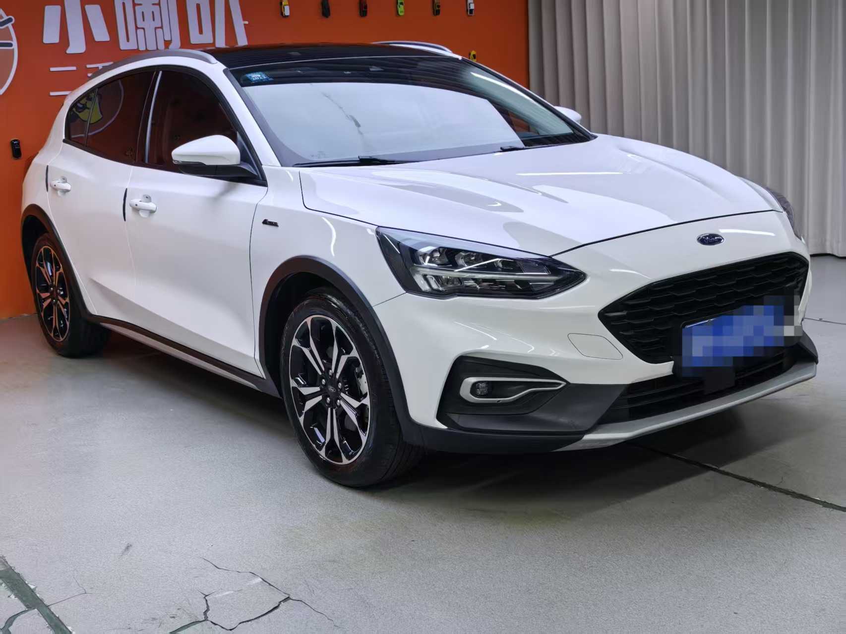 Ford Focus Active 2020 car image #4