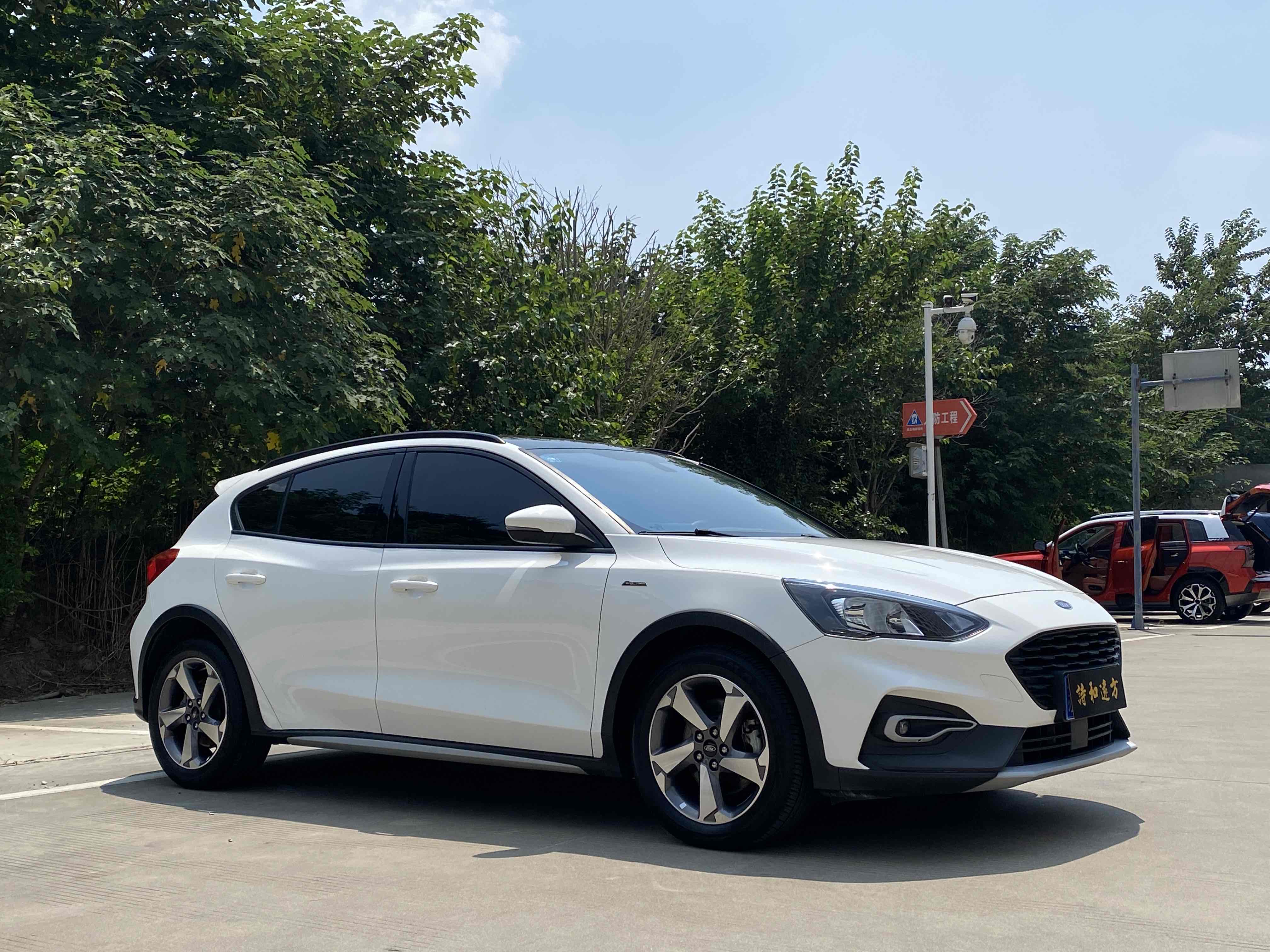 Ford Focus Active 2020 immagine di auto #4