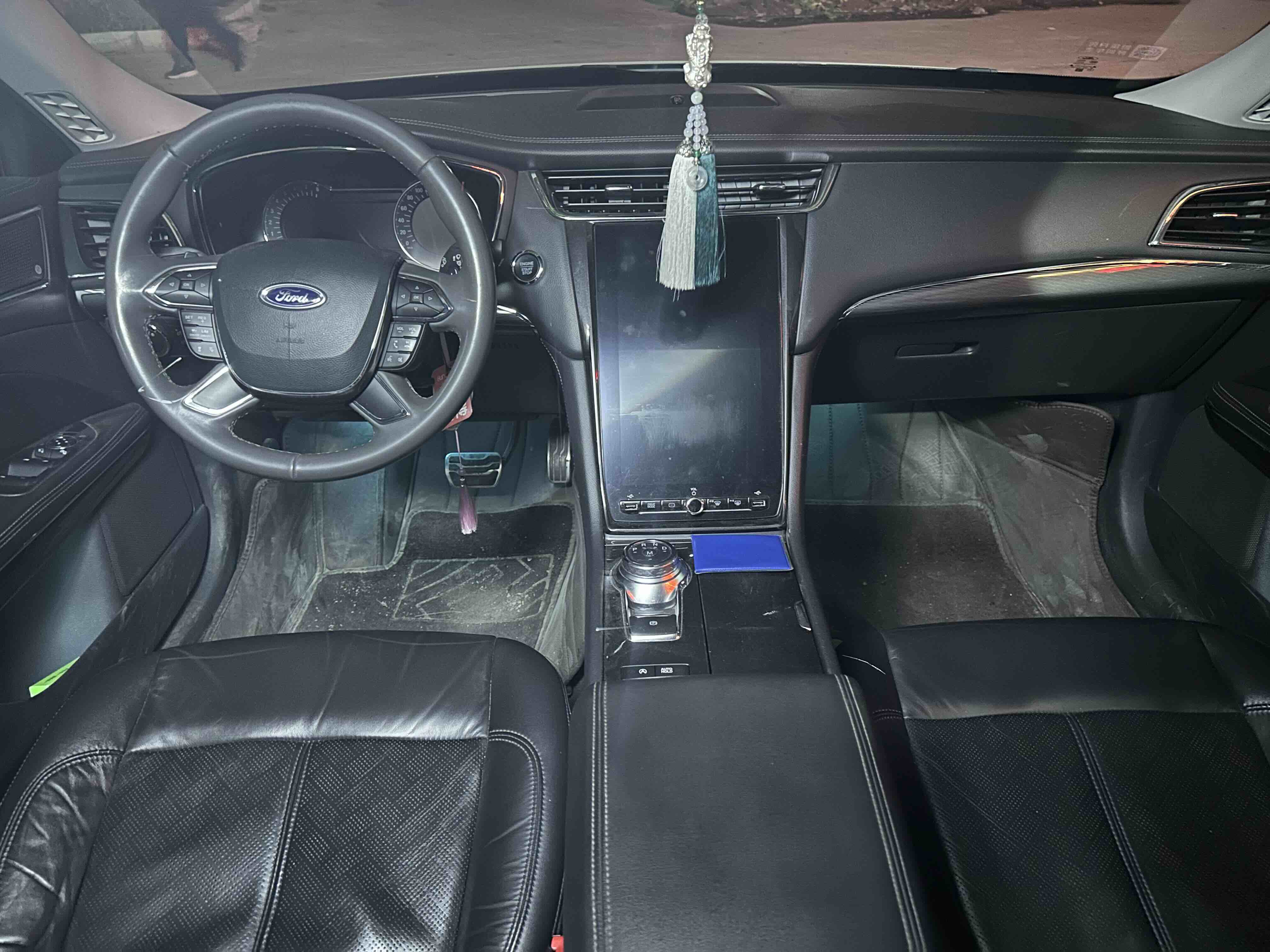 Ford Taurus 2022 car image #4