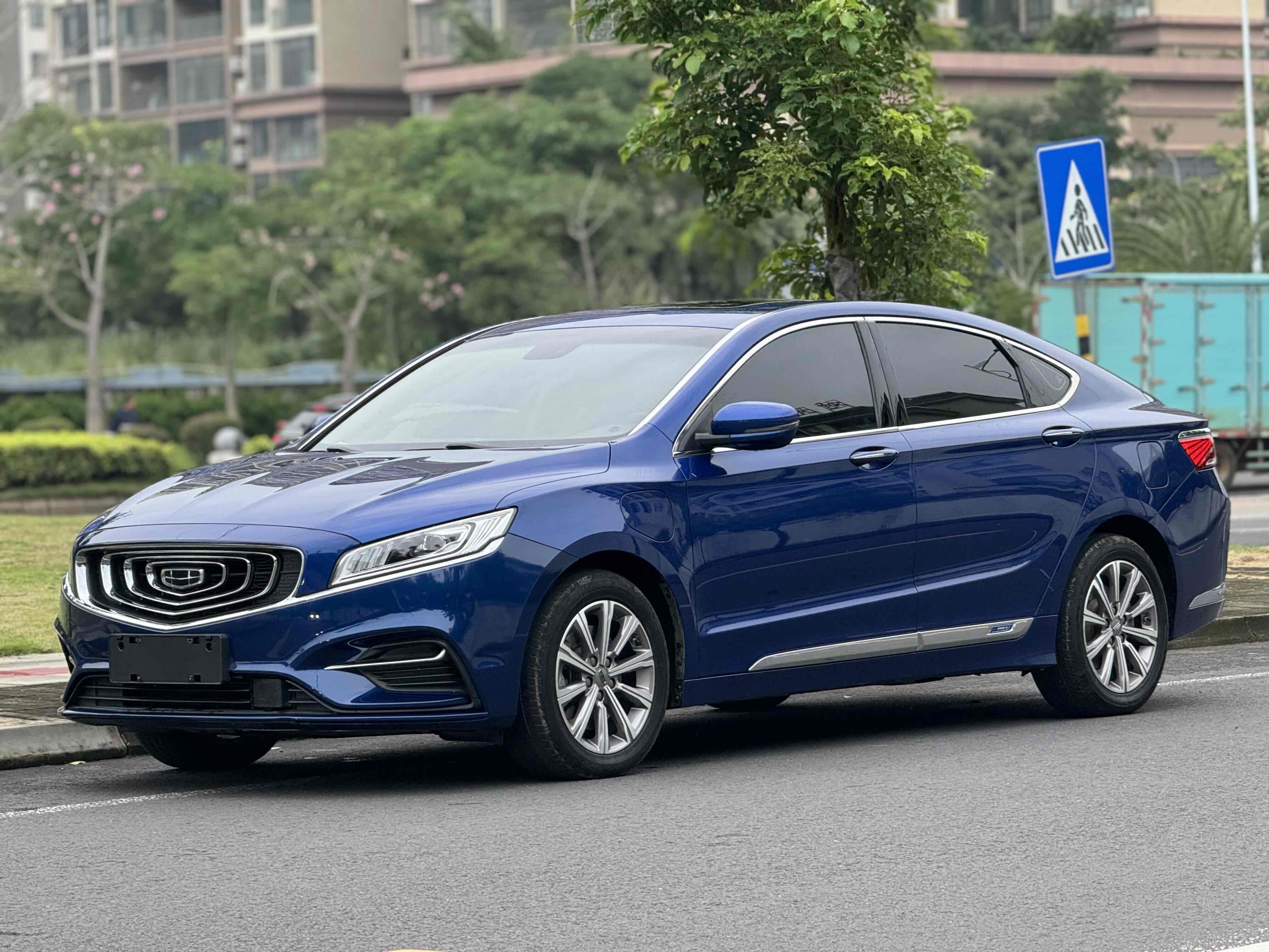 GEELY Ulion New Energy 2020 #4 GEELY Ulion New Energy 2020 car image #4