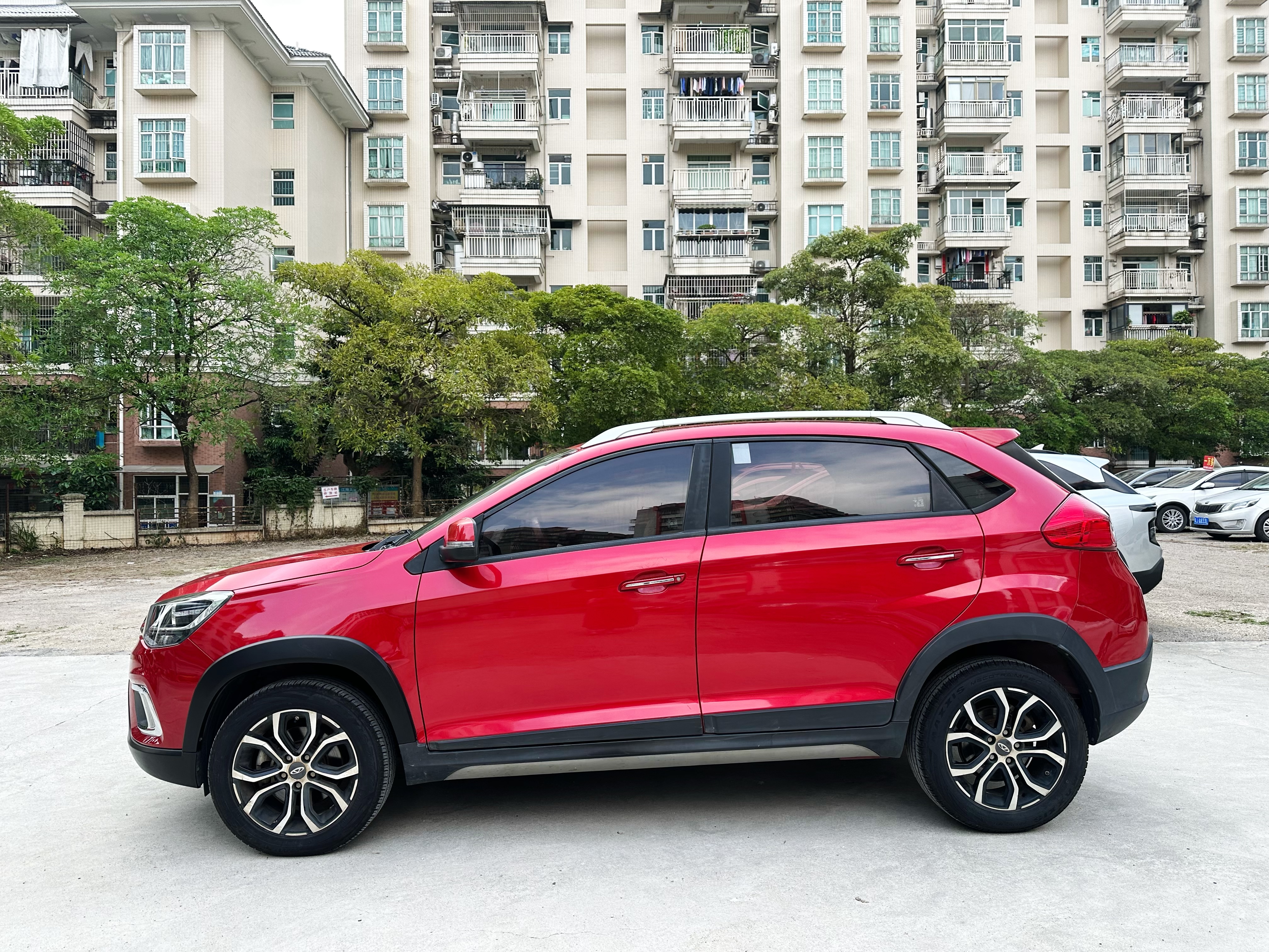 Tiggo 3 2019 #4 Tiggo 3 2019 car image #4