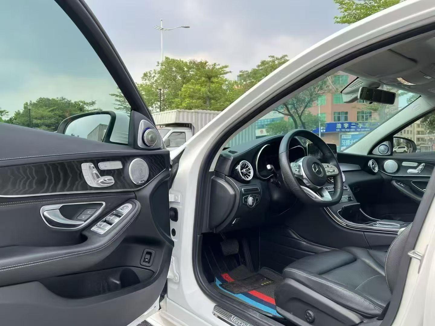 Mercedes-Benz C Class 2020 car image #4