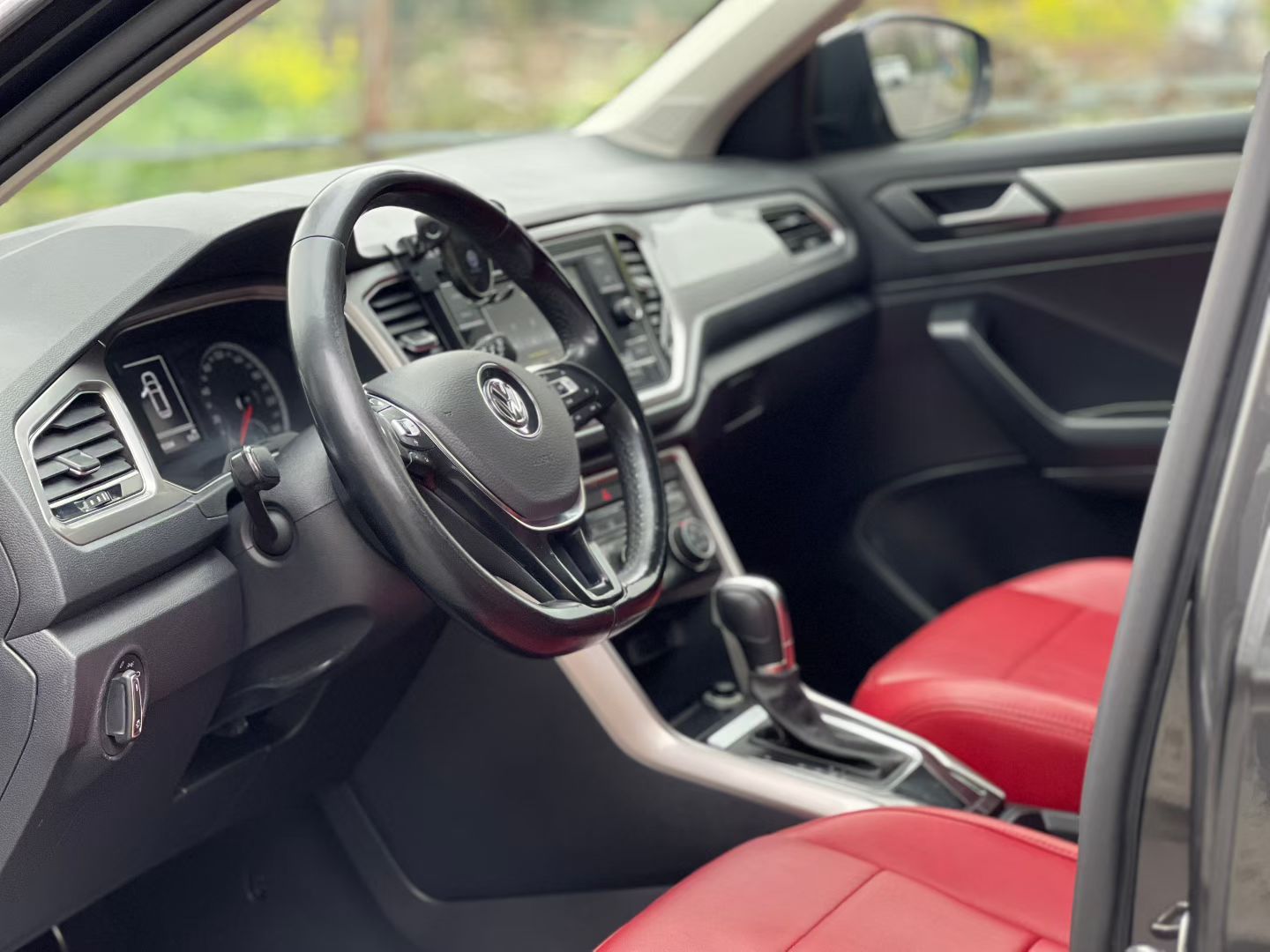T-Roc 2020 immagine di auto #4